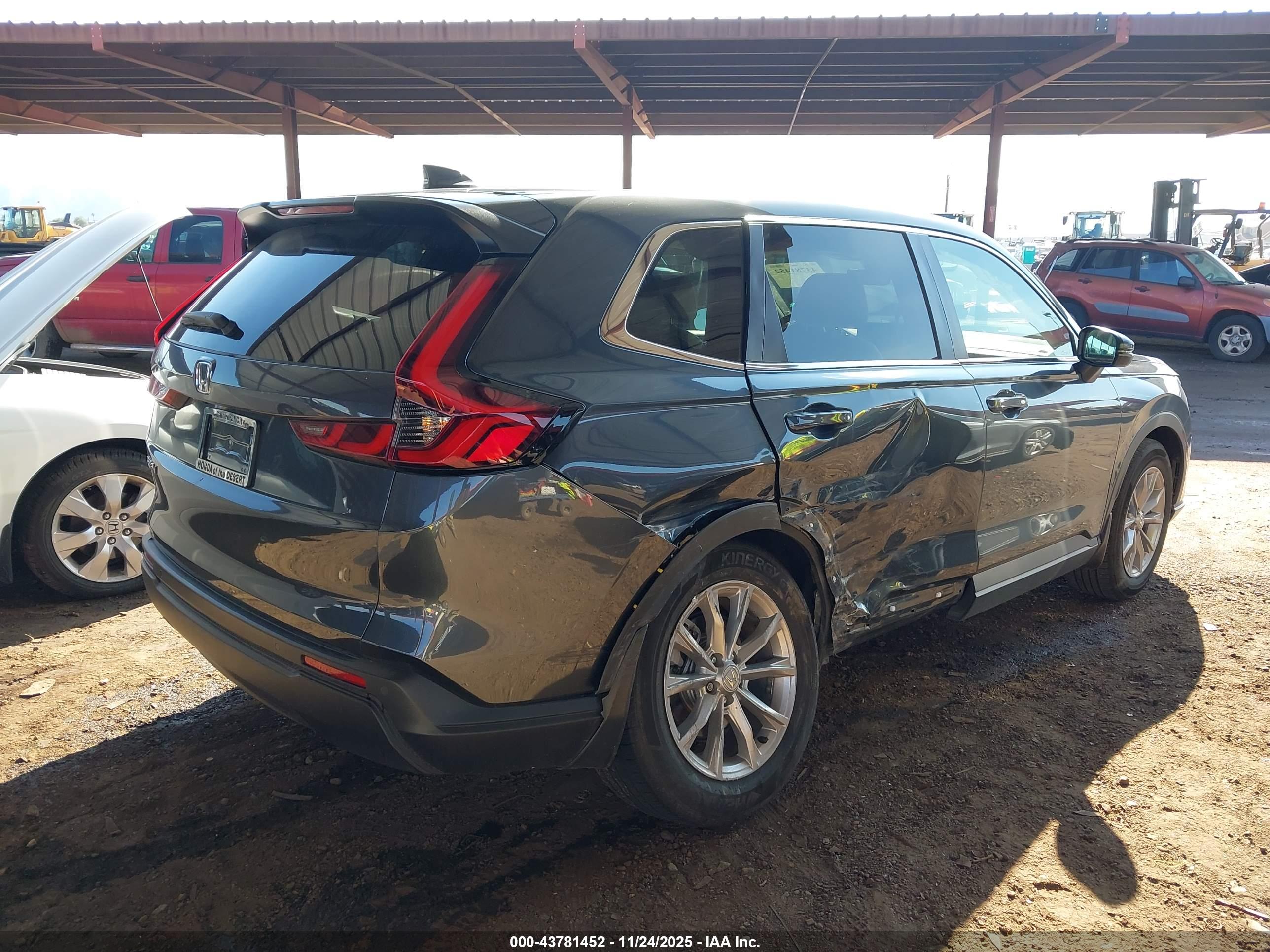 HONDA CR-V image 4