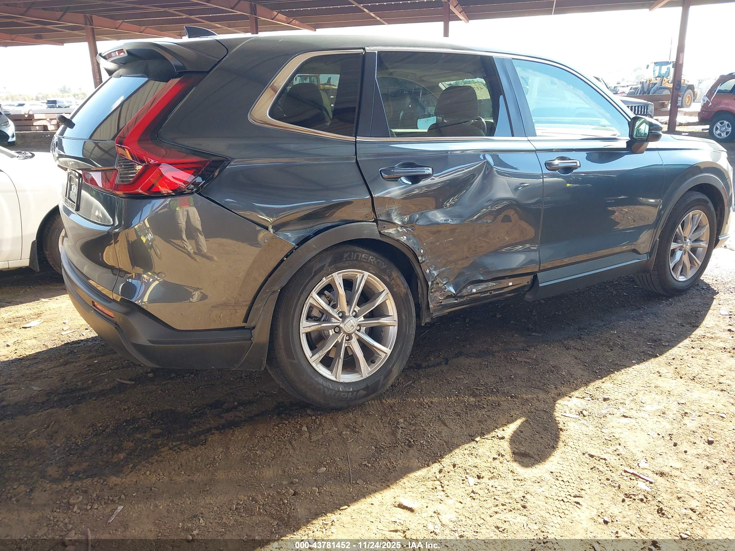 HONDA CR-V image 6