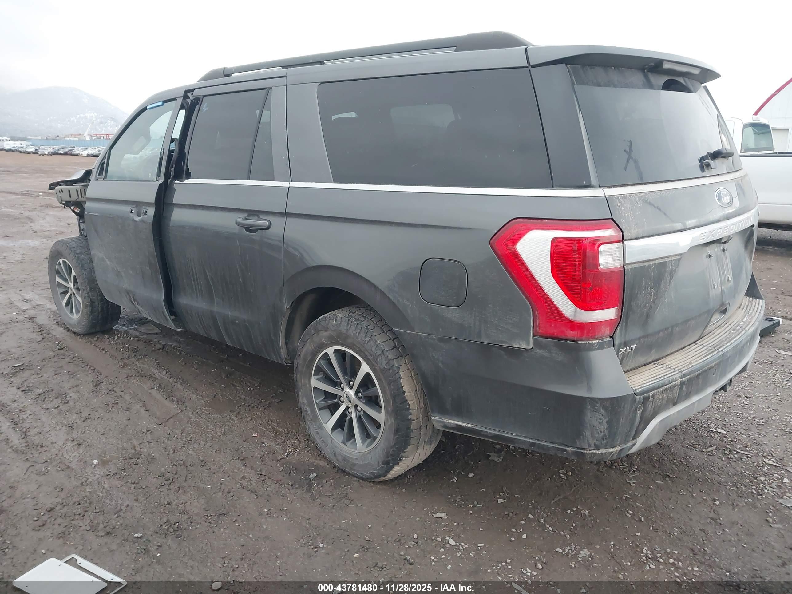 FORD EXPEDITION image 3
