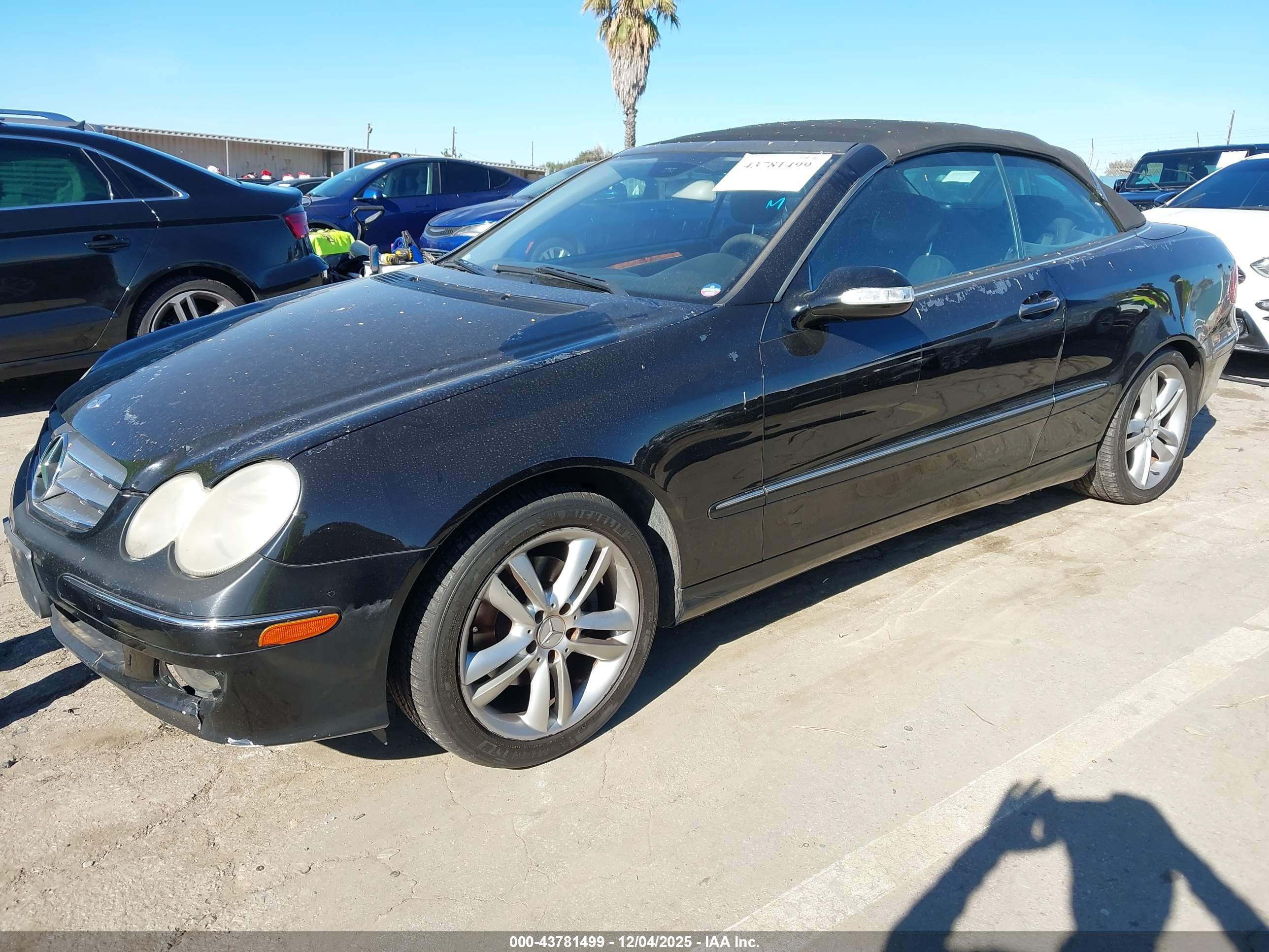 MERCEDES-BENZ CLK image 2
