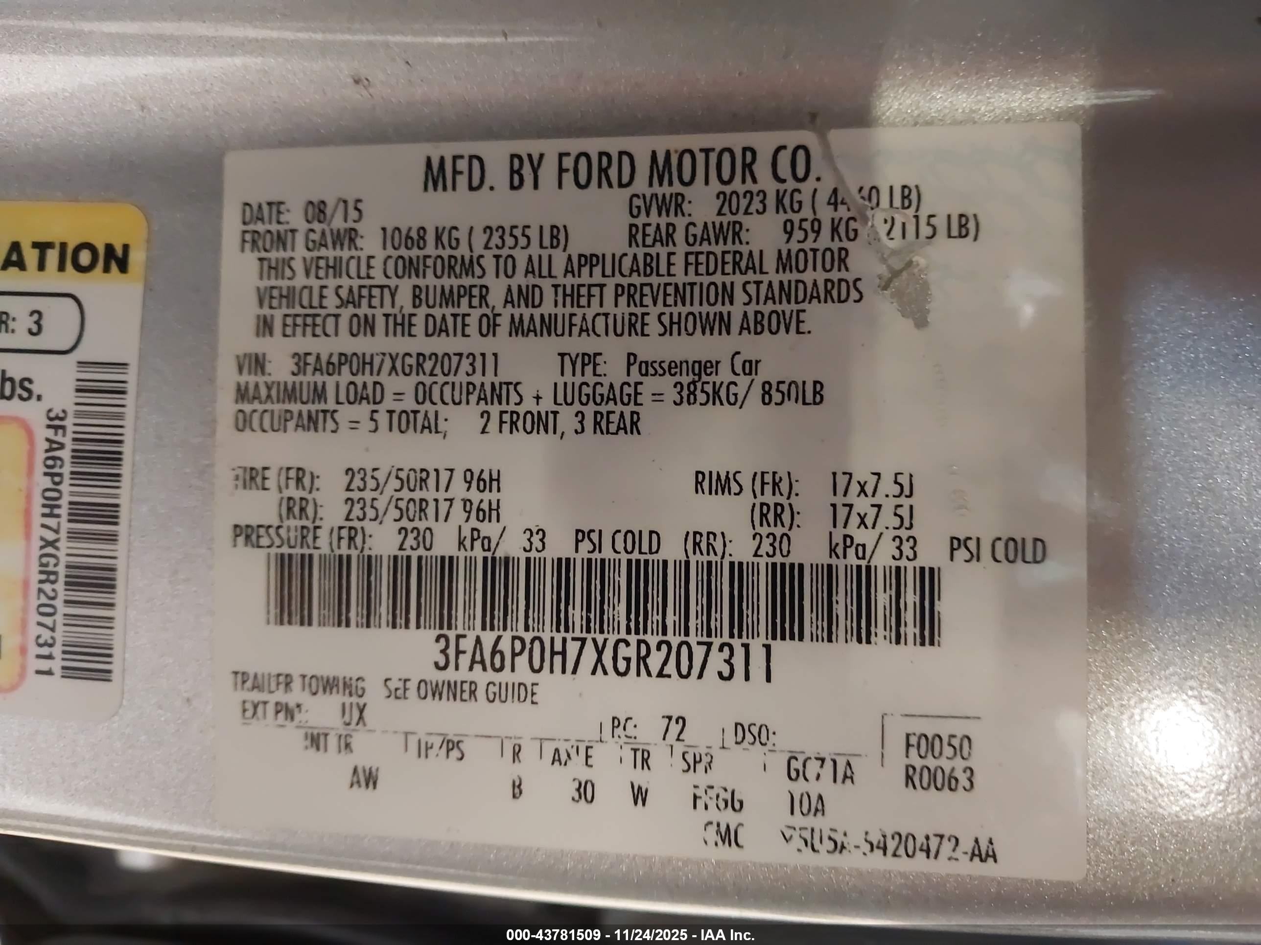 FORD FUSION image 9