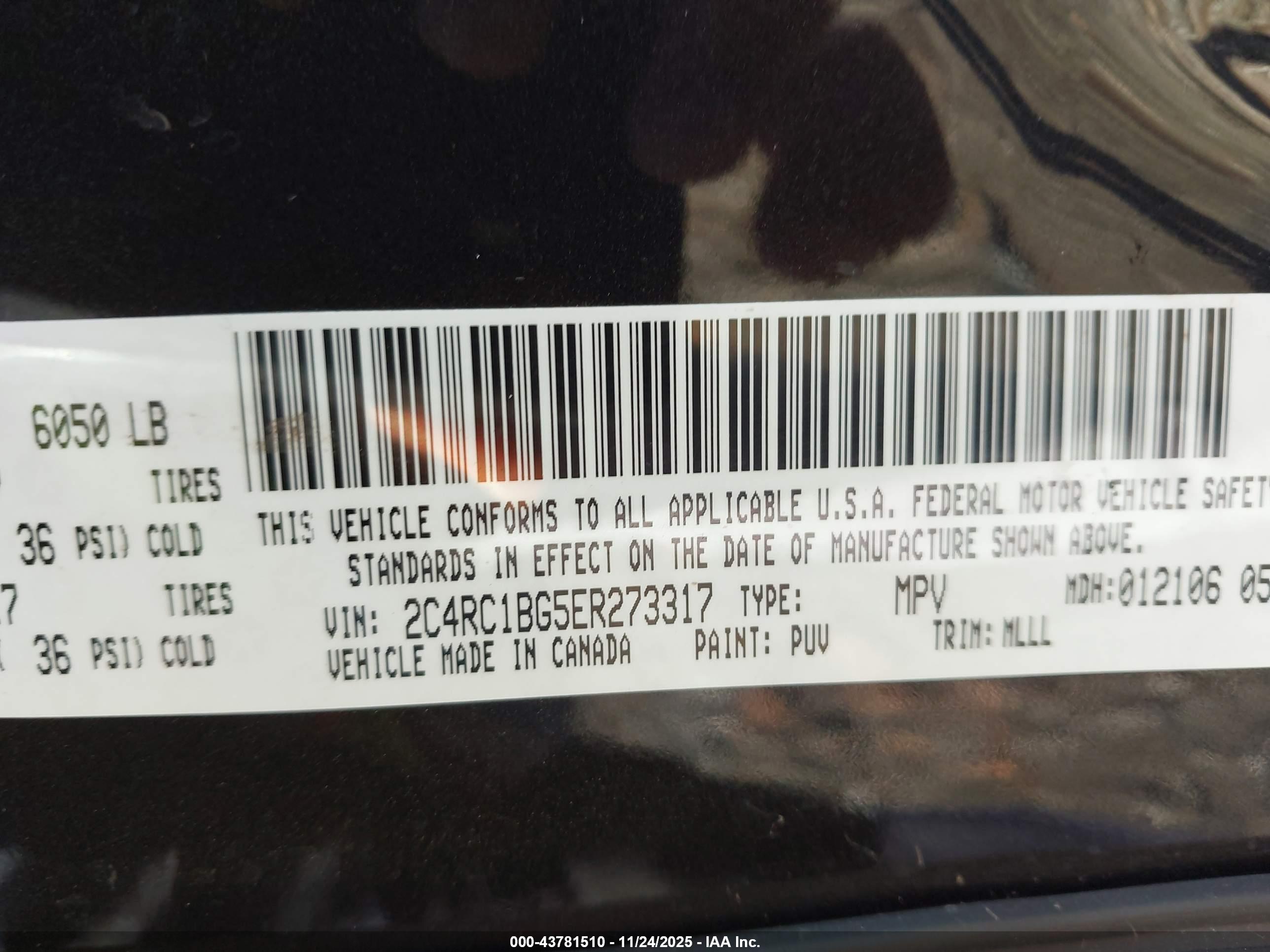 CHRYSLER TOWN image 9
