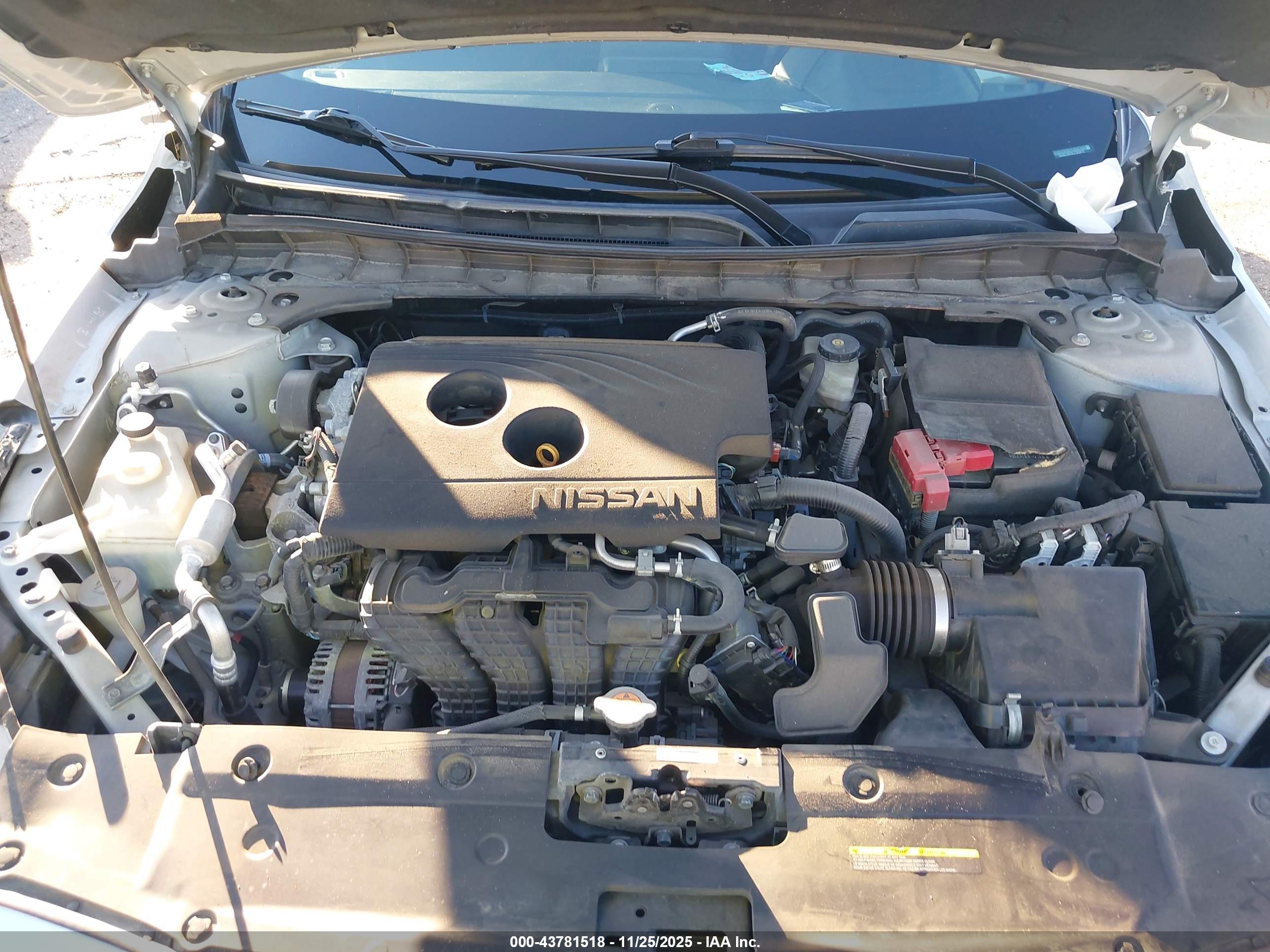 NISSAN ALTIMA image 10