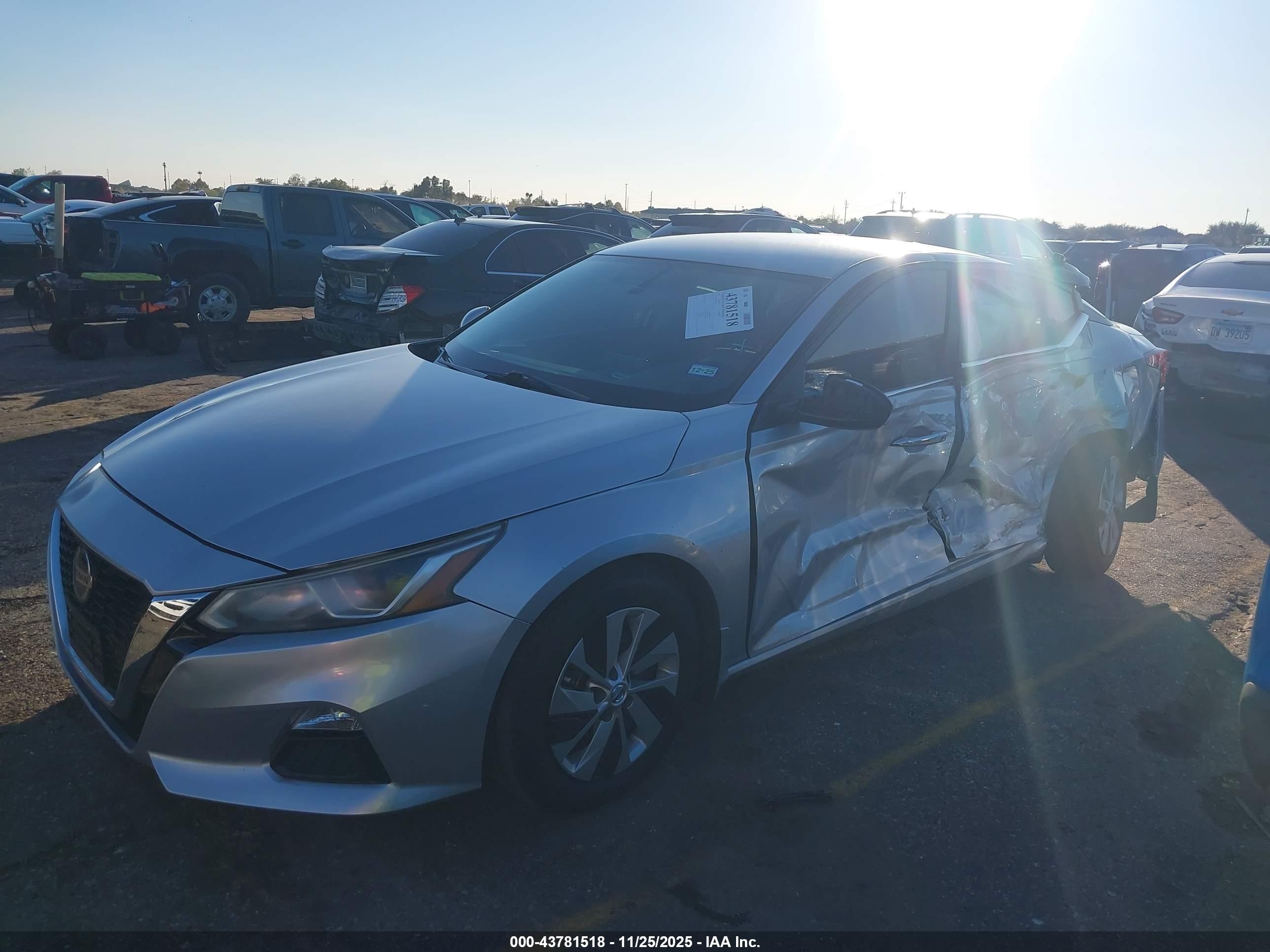 NISSAN ALTIMA image 6