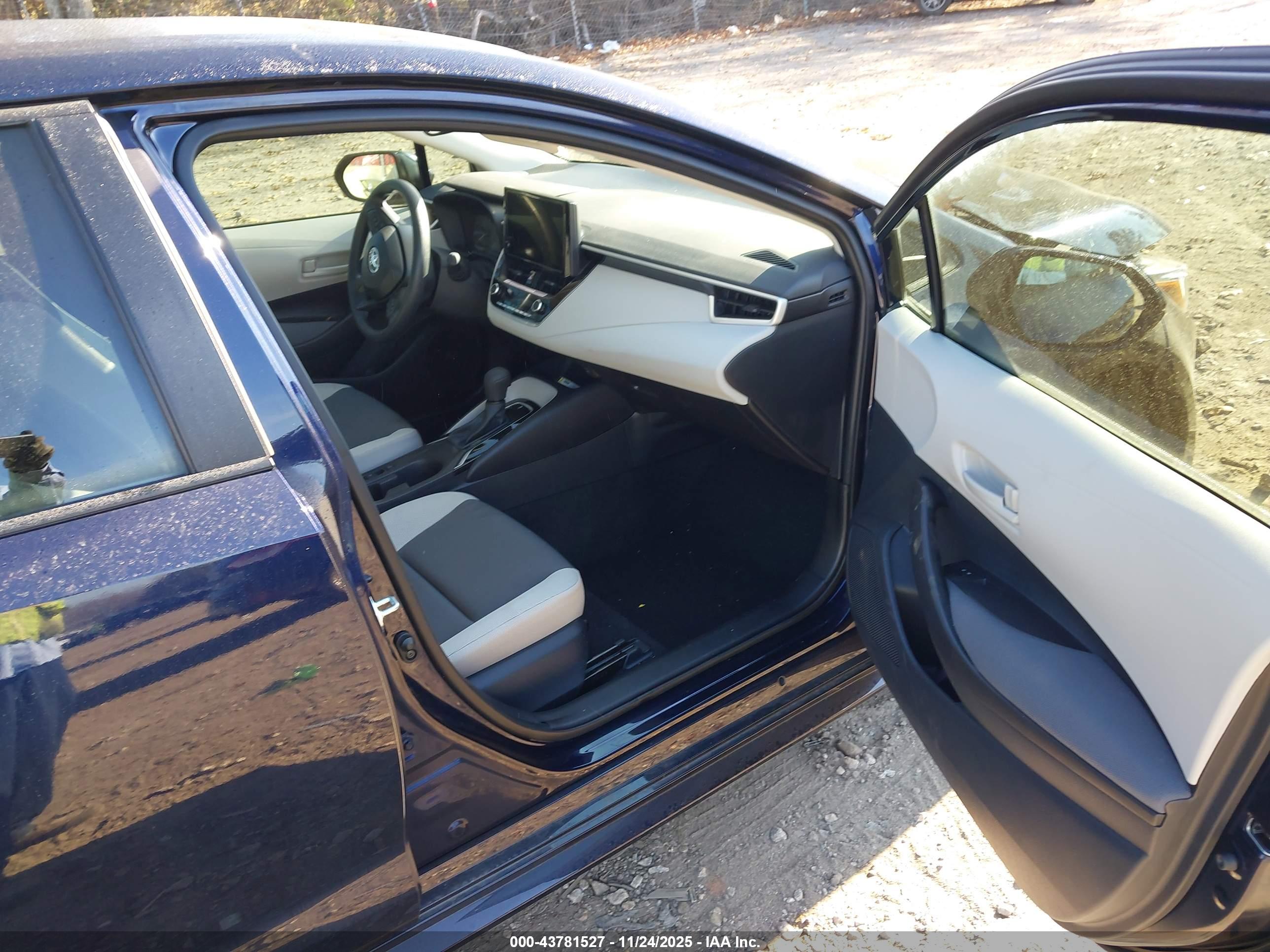 TOYOTA COROLLA image 5