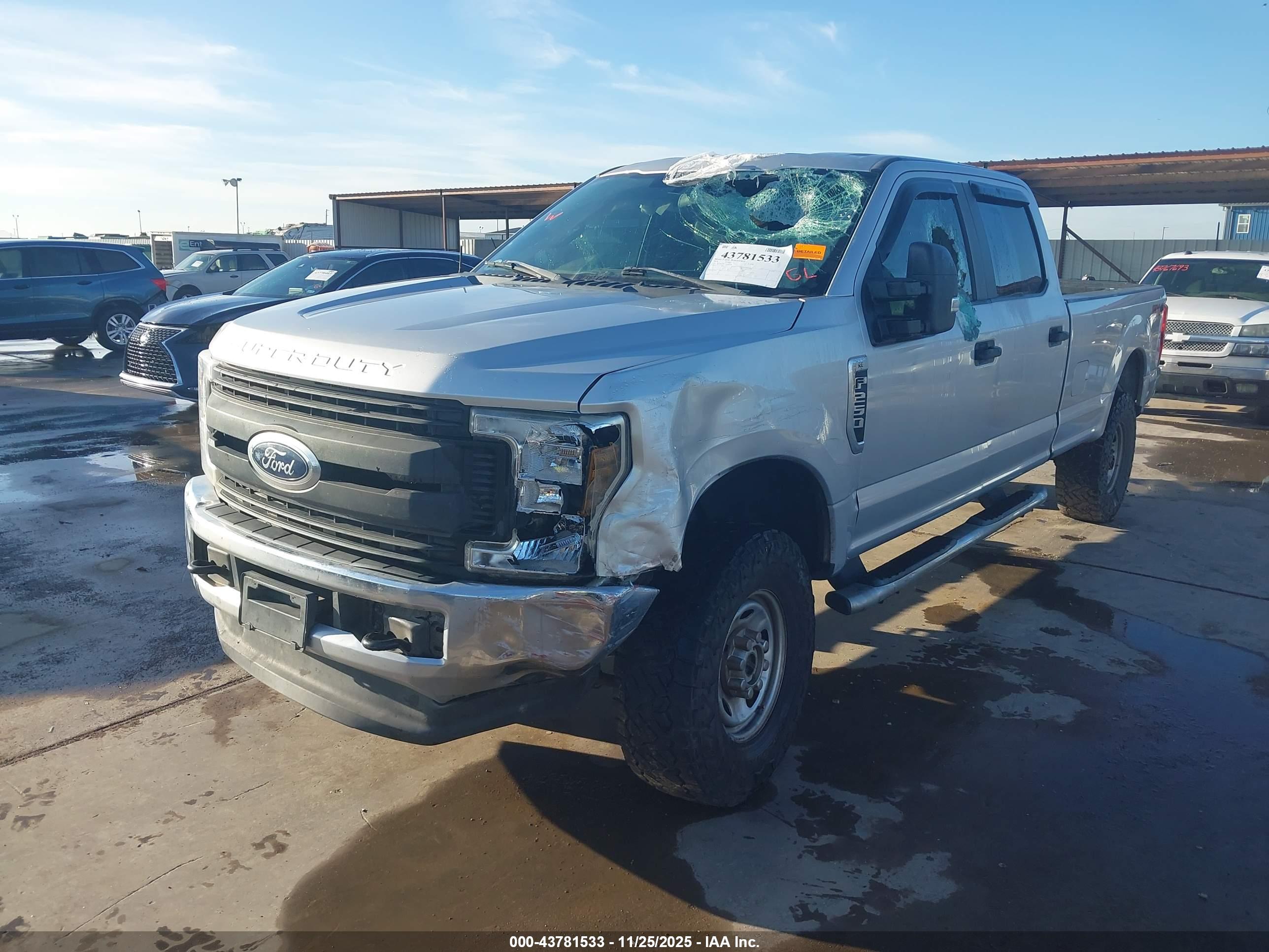 FORD F-250 image 2