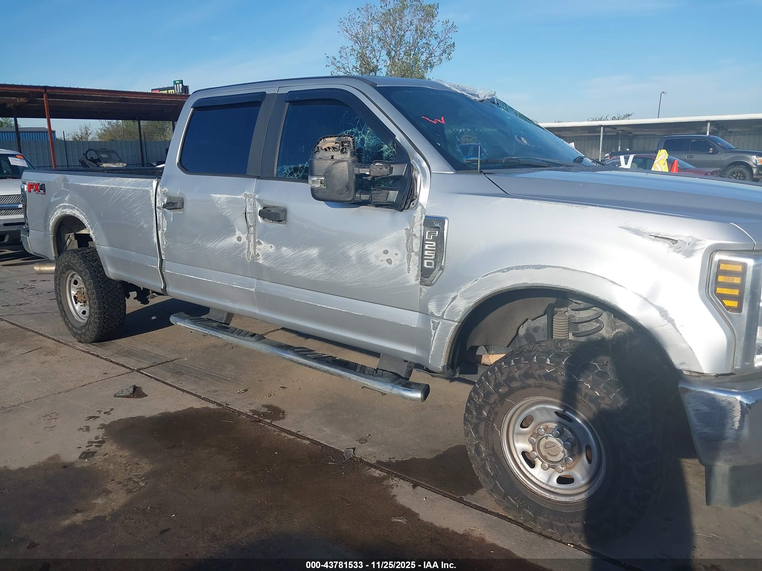FORD F-250 image 6