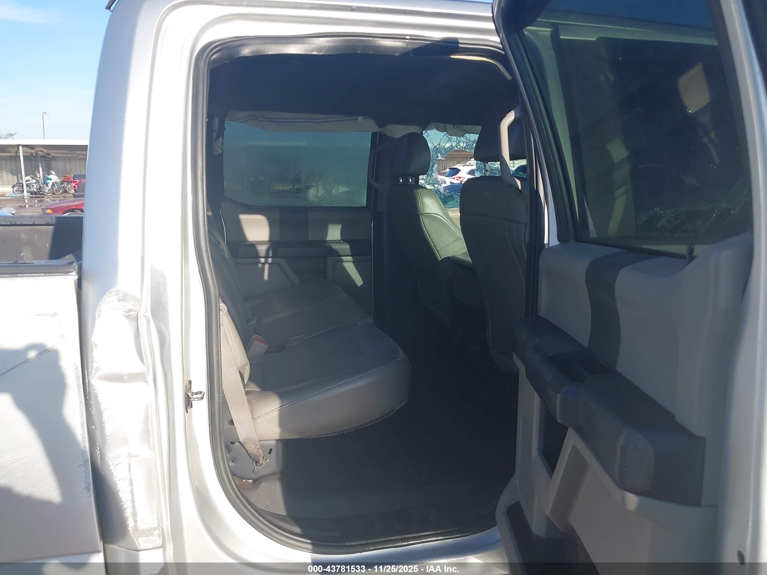 FORD F-250 image 8