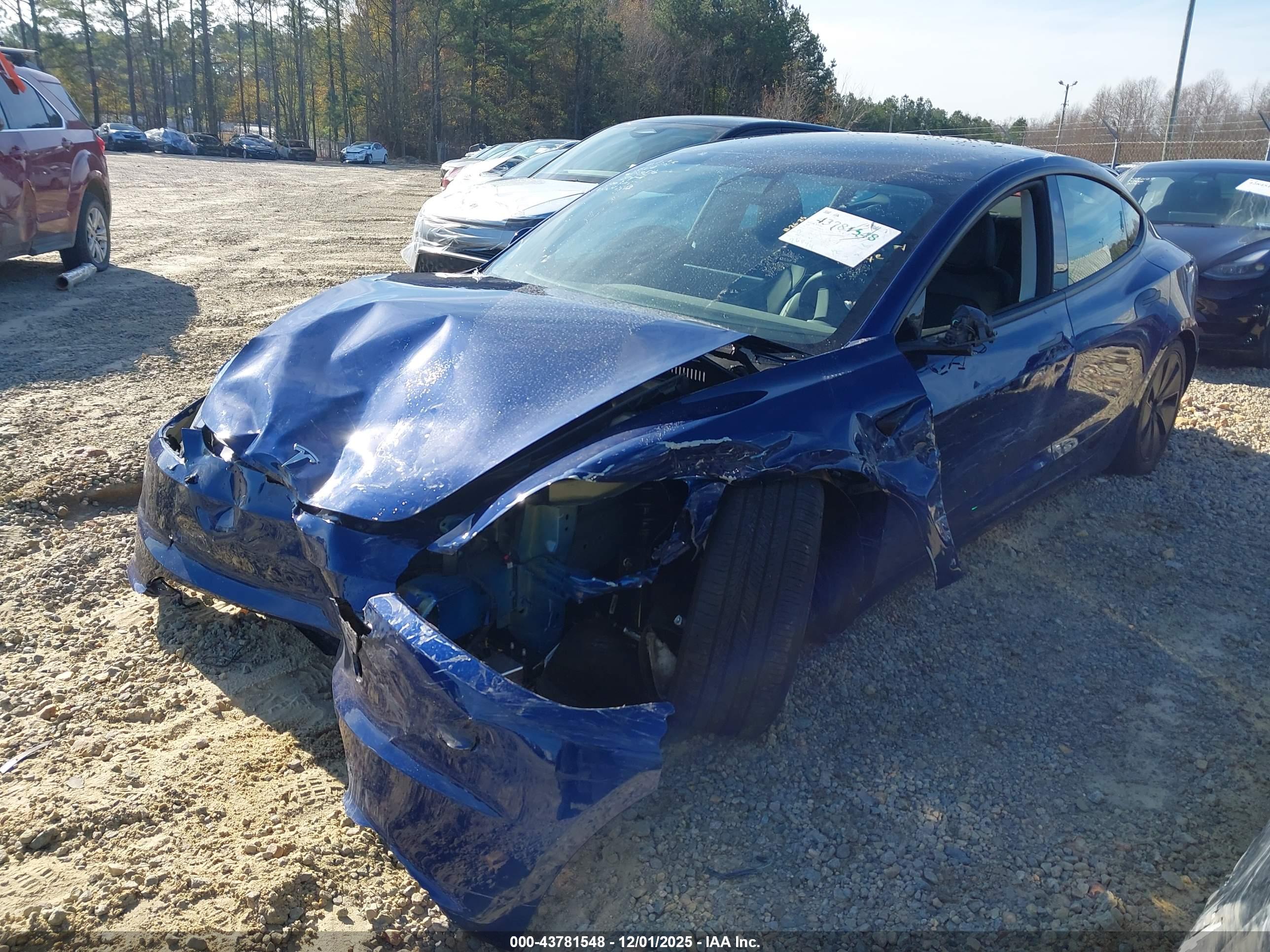 TESLA MODEL image 2