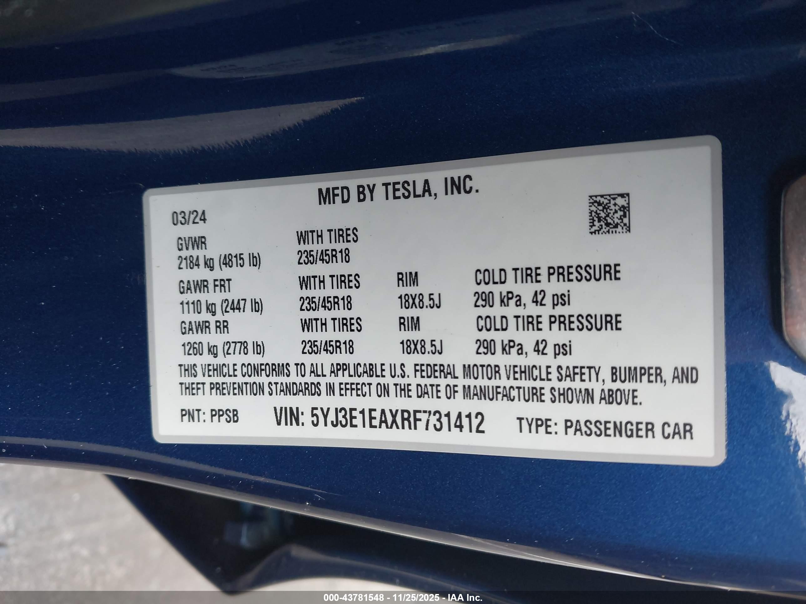 TESLA MODEL image 9