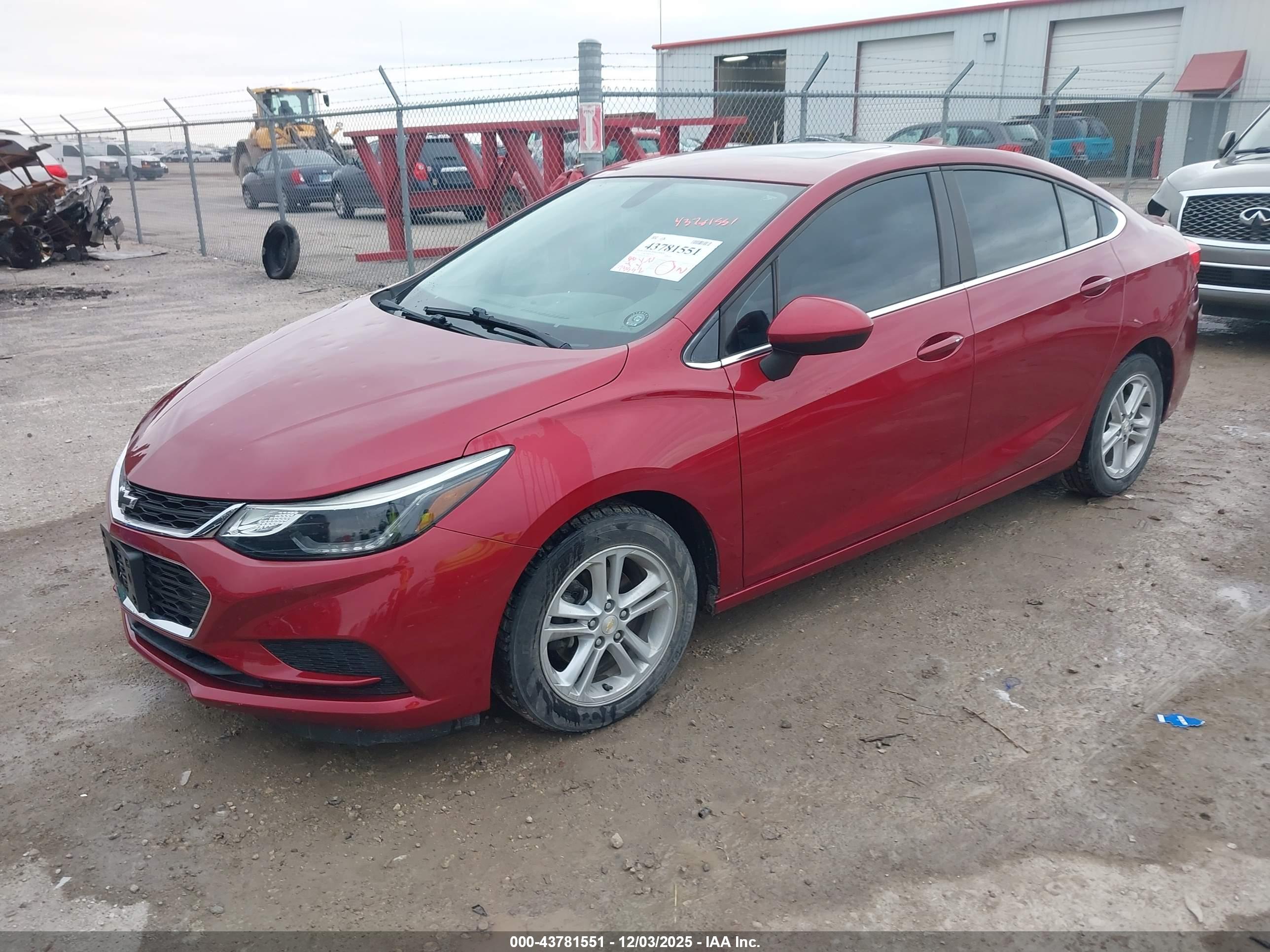 CHEVROLET CRUZE image 2