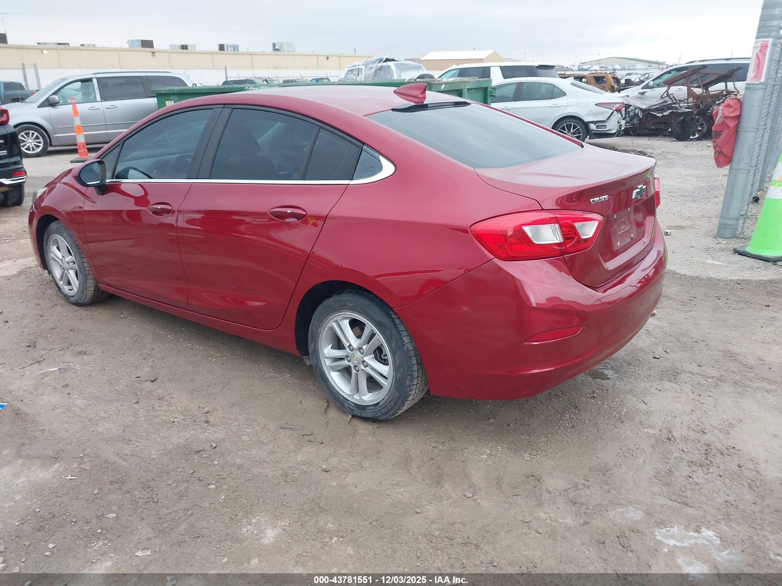 CHEVROLET CRUZE image 3