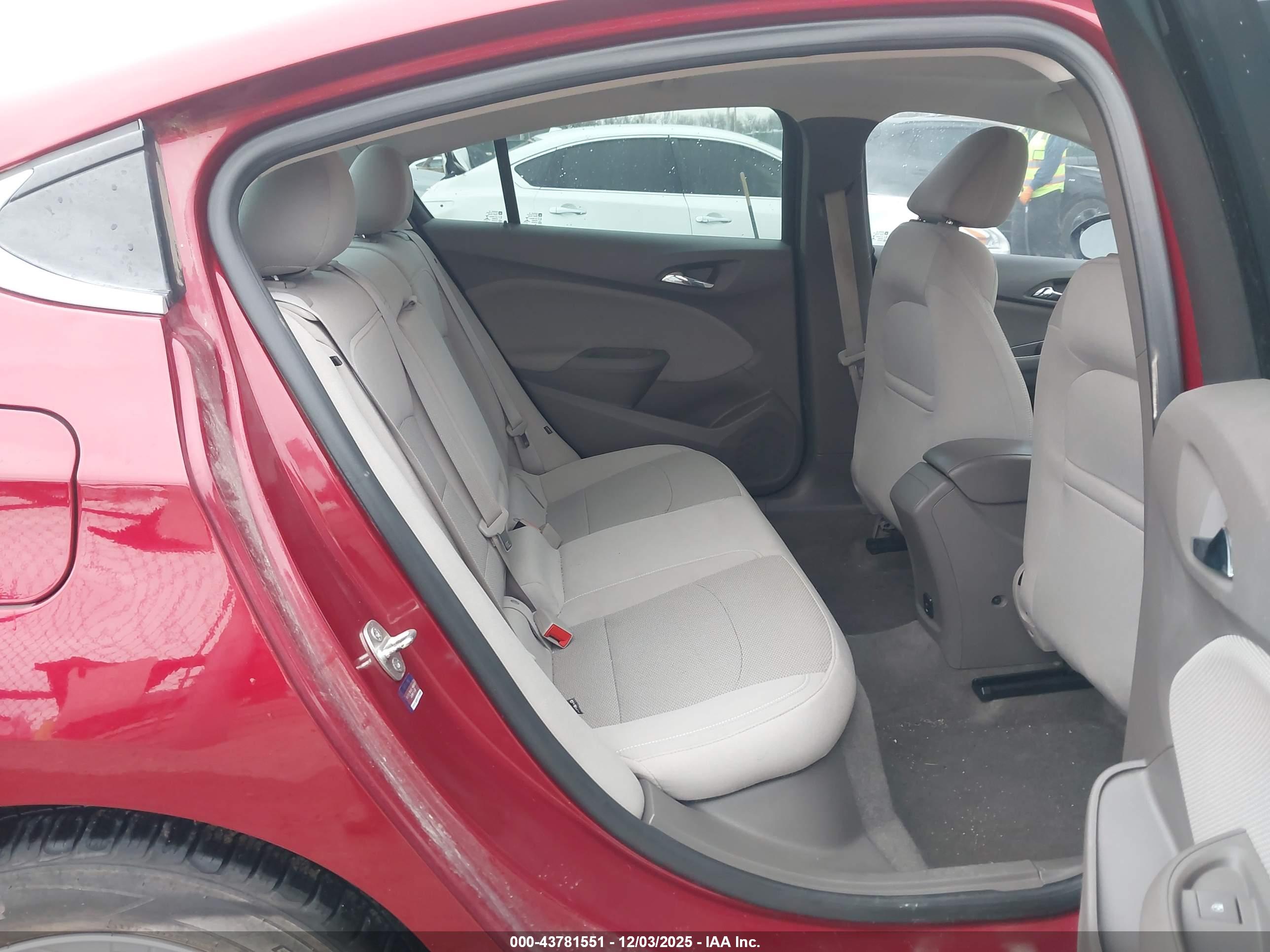 CHEVROLET CRUZE image 8