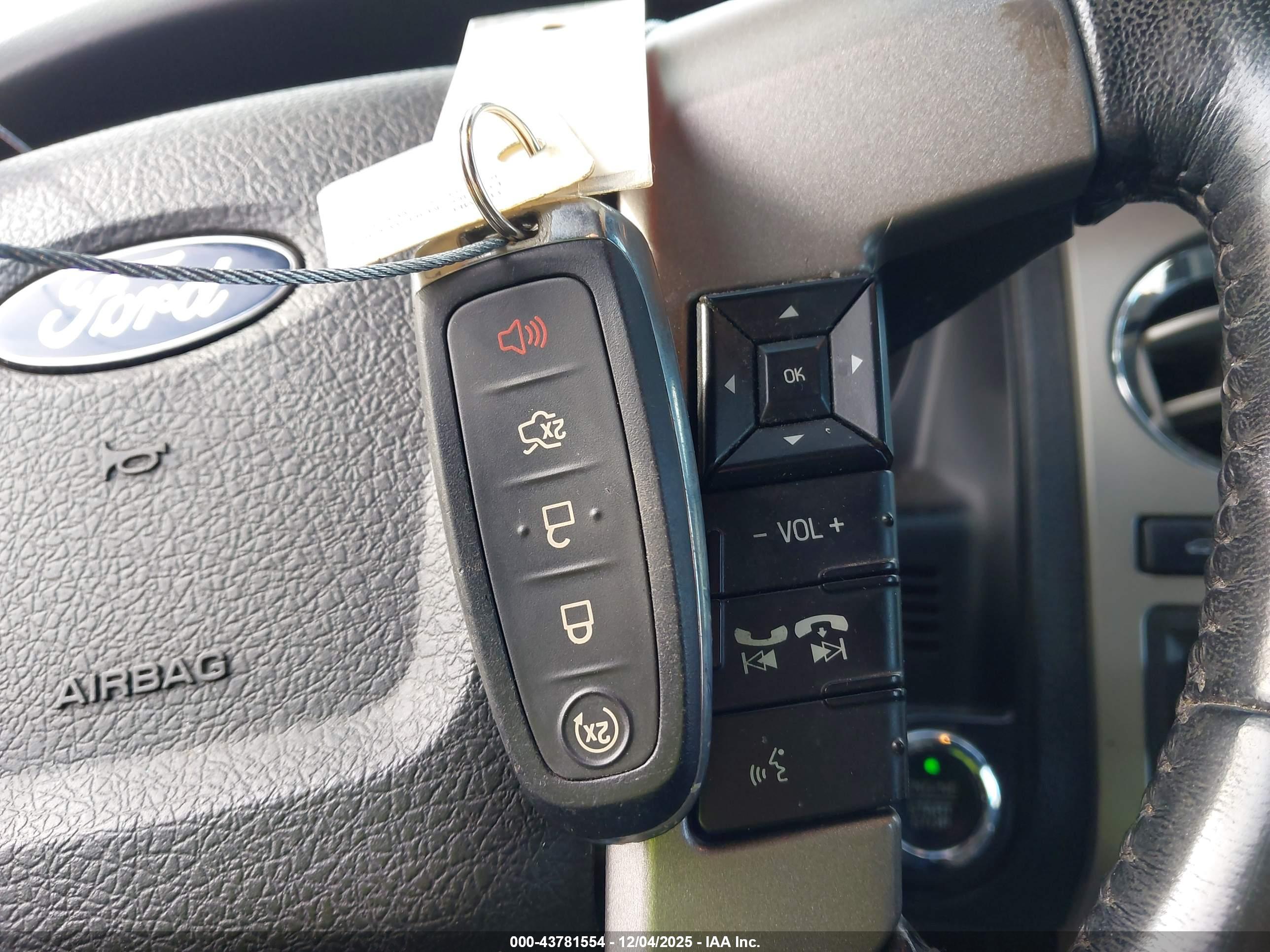 FORD EXPEDITION image 11