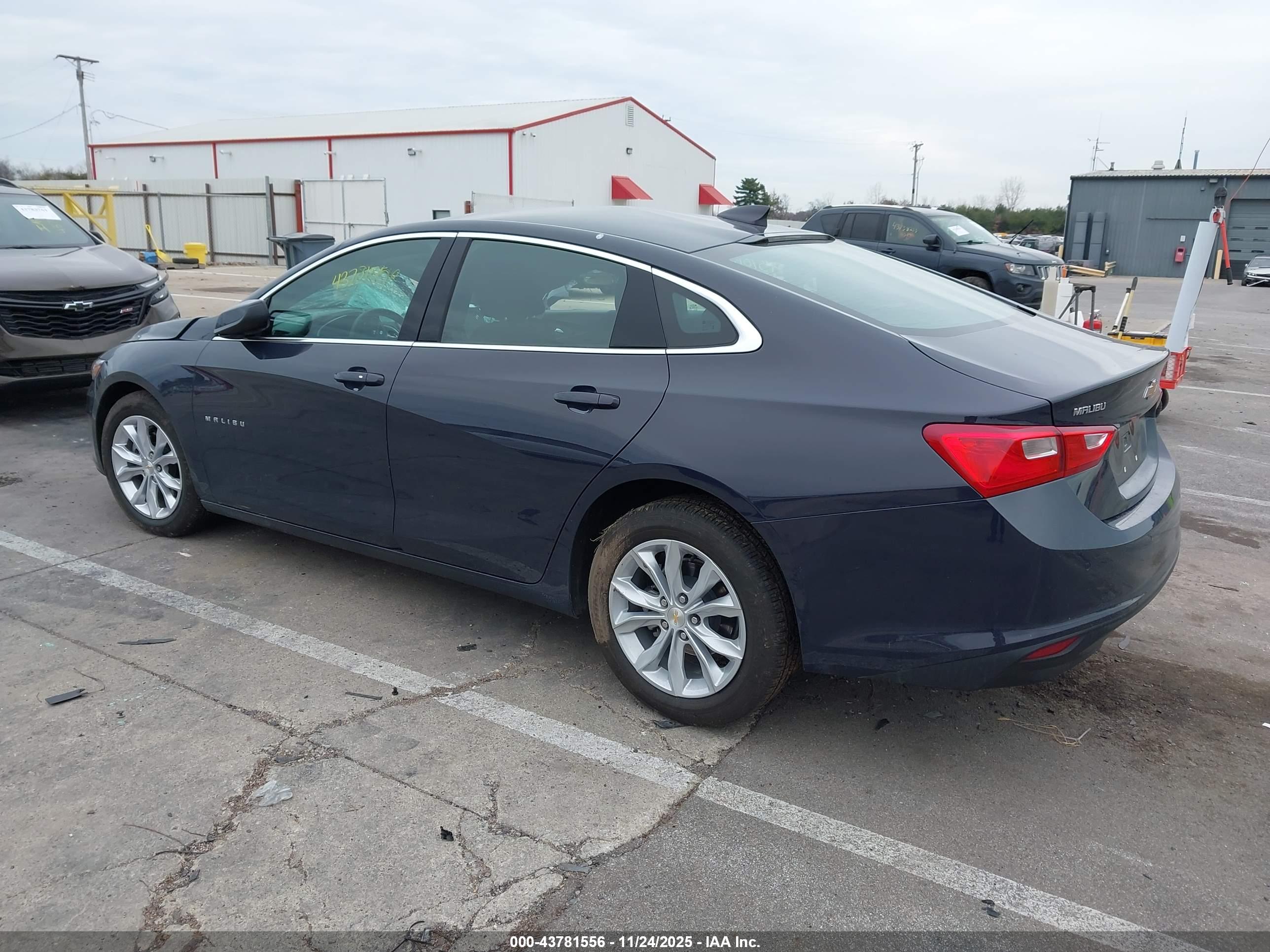 CHEVROLET MALIBU image 3