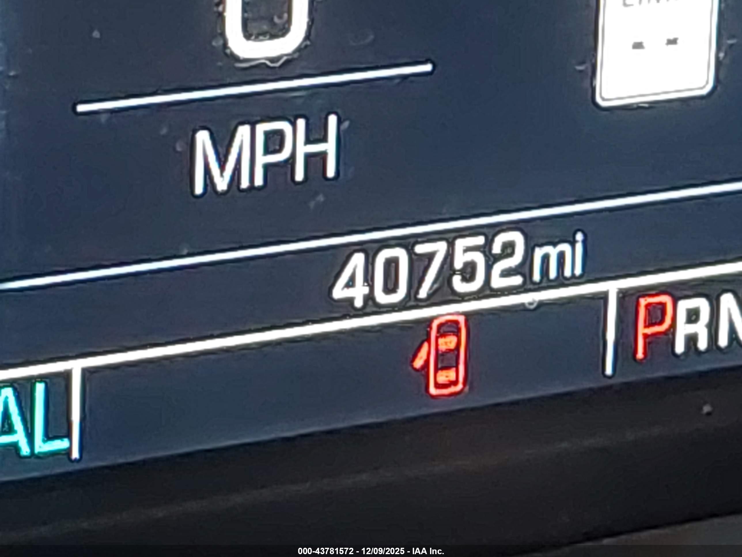 GMC SIERRA image 6