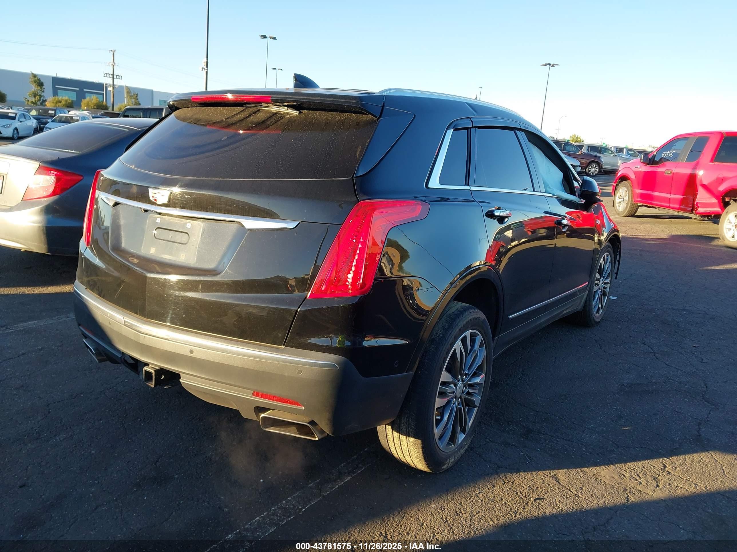 CADILLAC XT5 image 4