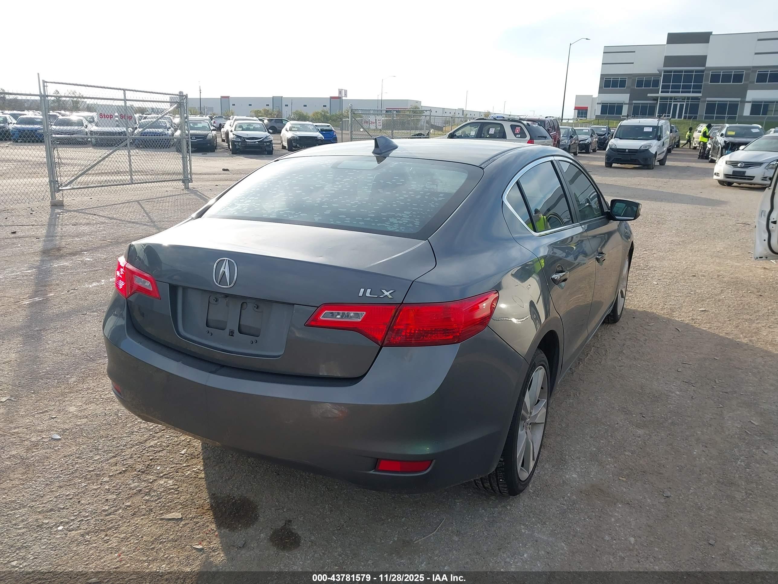 ACURA ILX image 4
