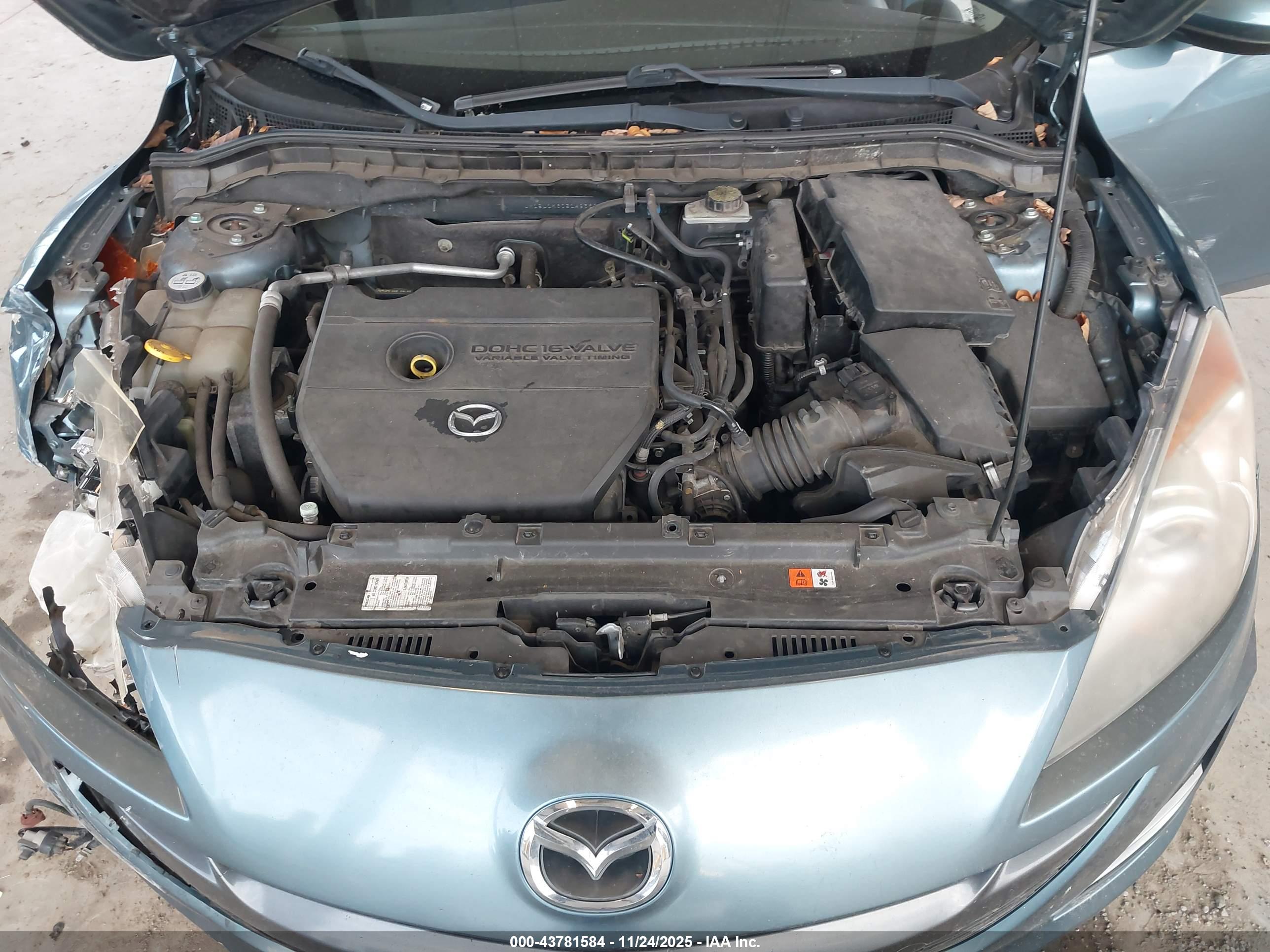 MAZDA MAZDA3 image 10