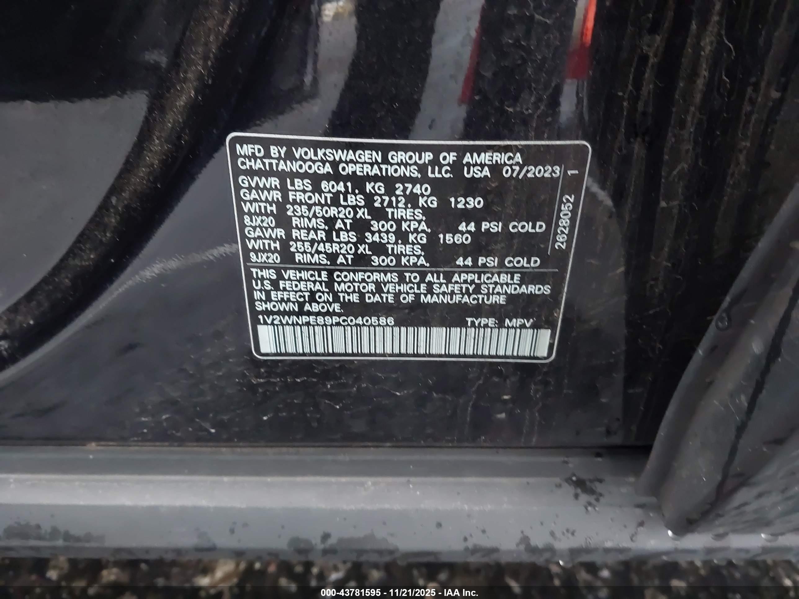 VOLKSWAGEN ID.4 image 9