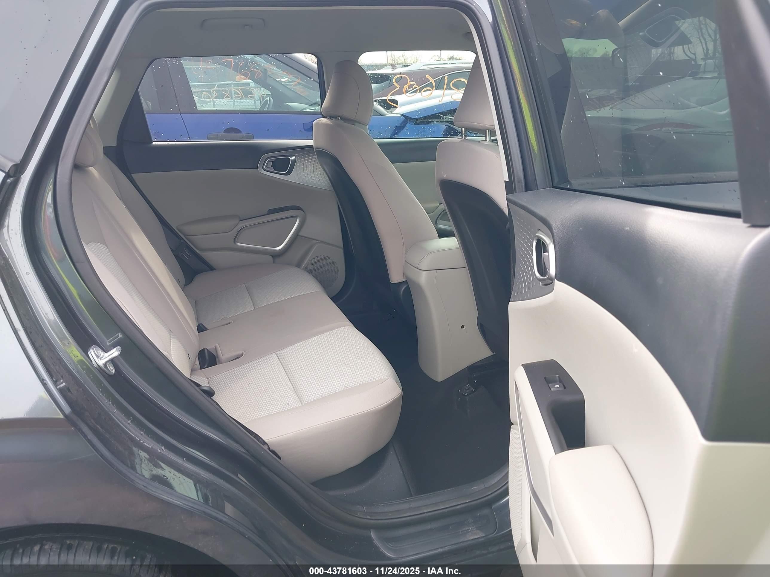KIA SOUL image 8