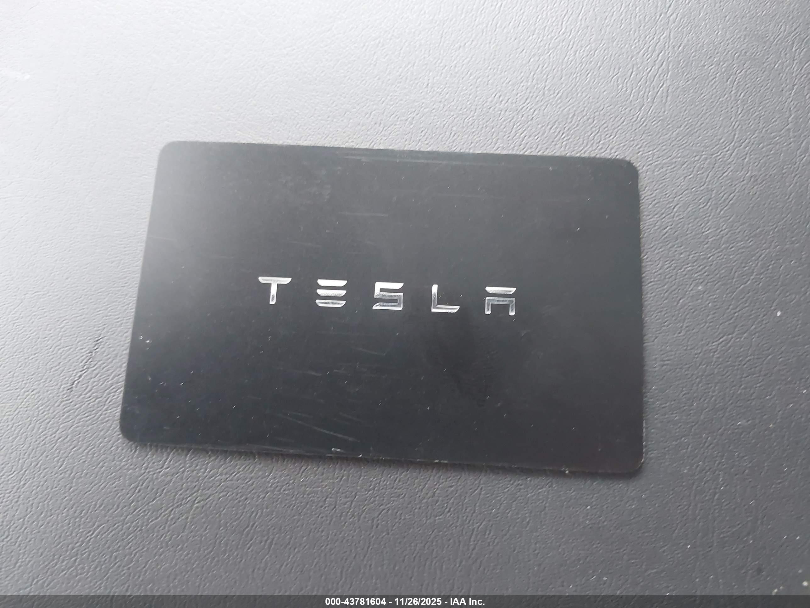TESLA MODEL image 11