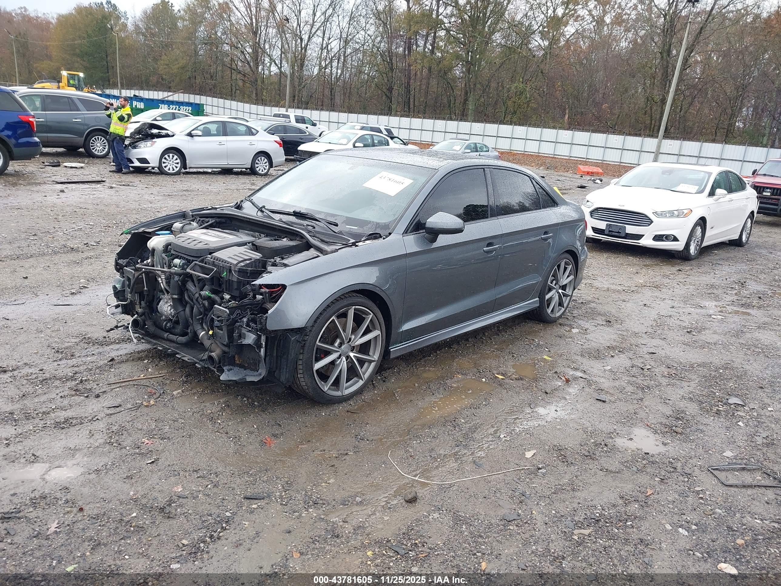AUDI S3 image 2