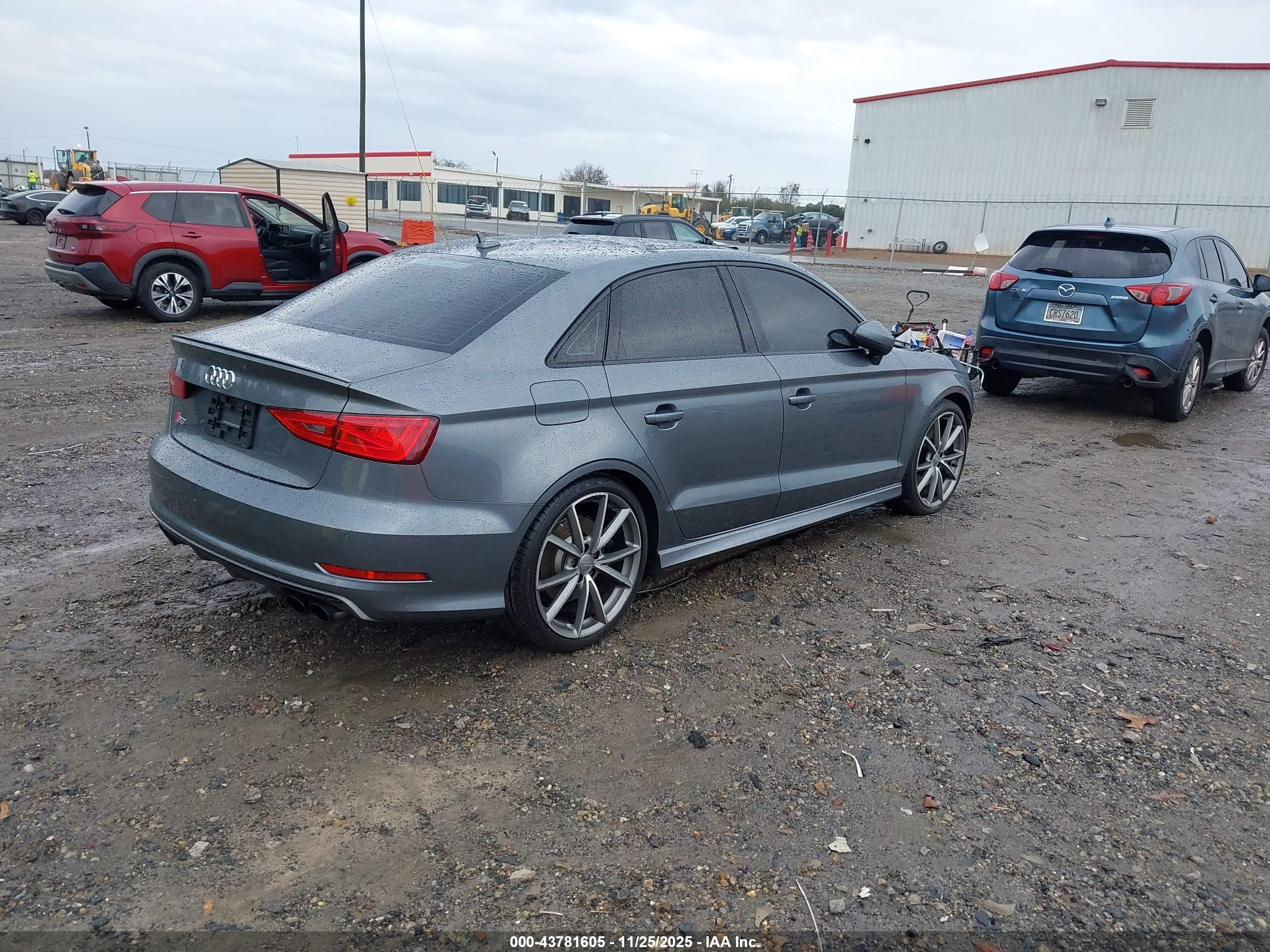 AUDI S3 image 4