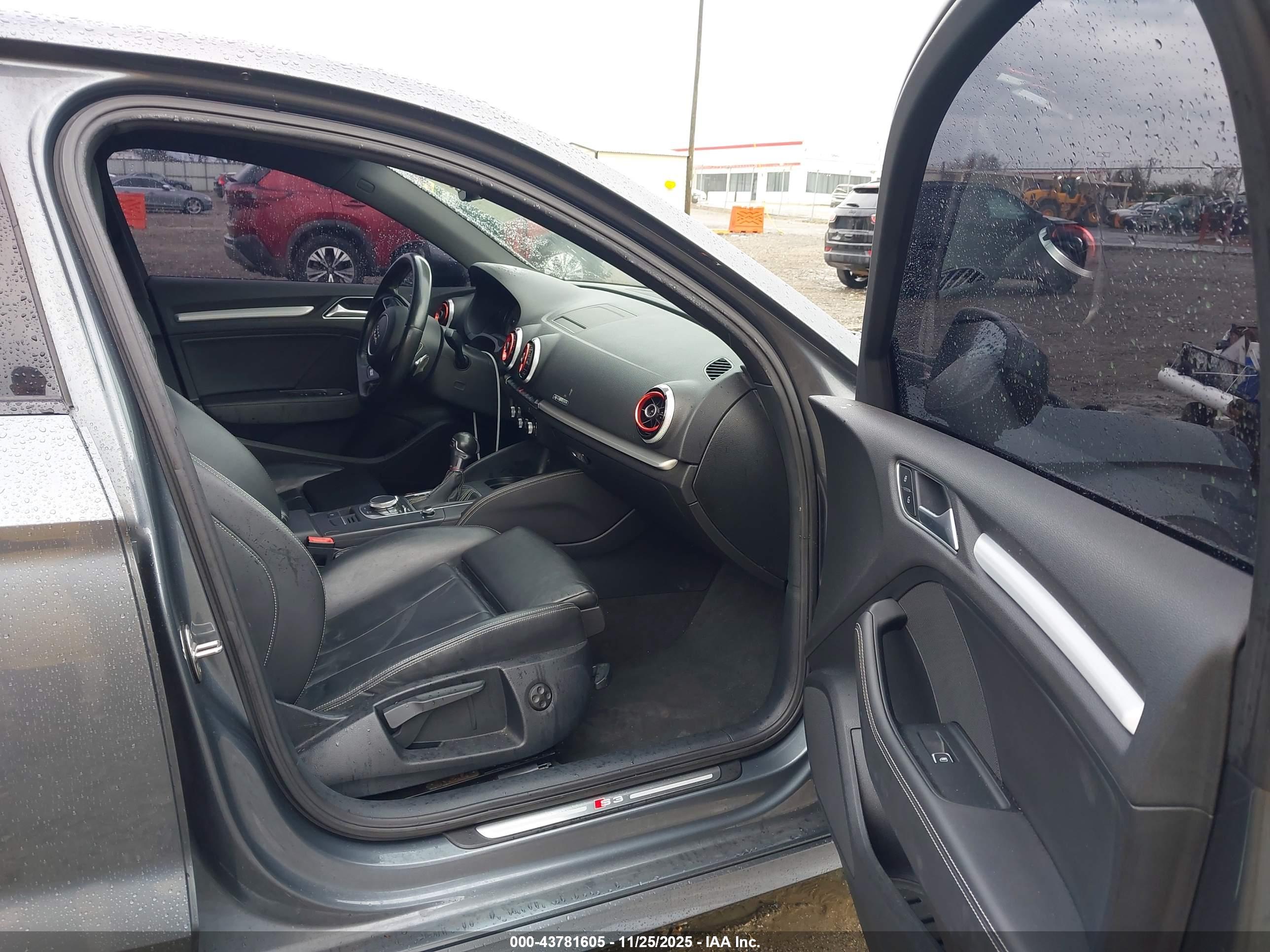 AUDI S3 image 5