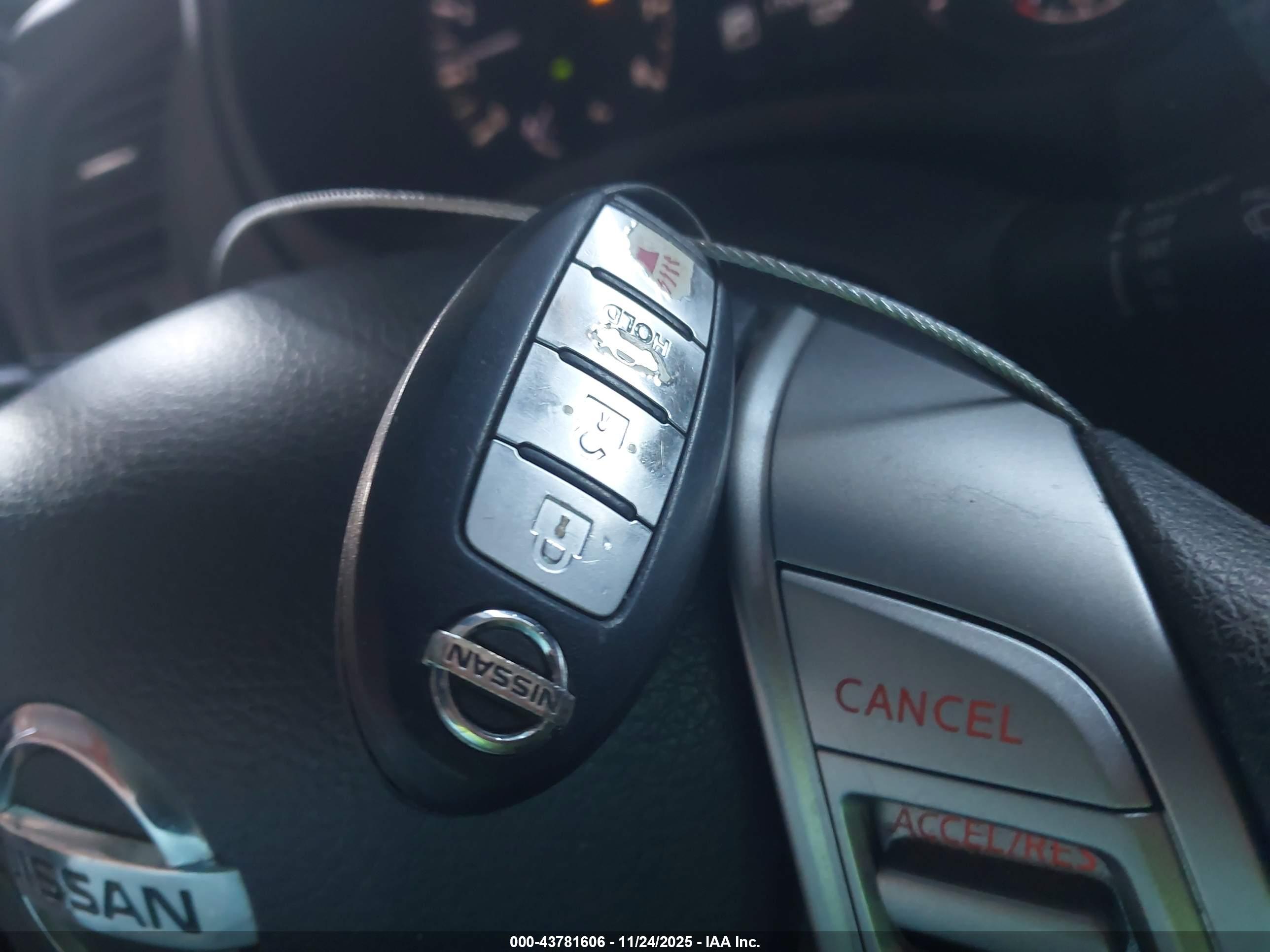 NISSAN ALTIMA image 11