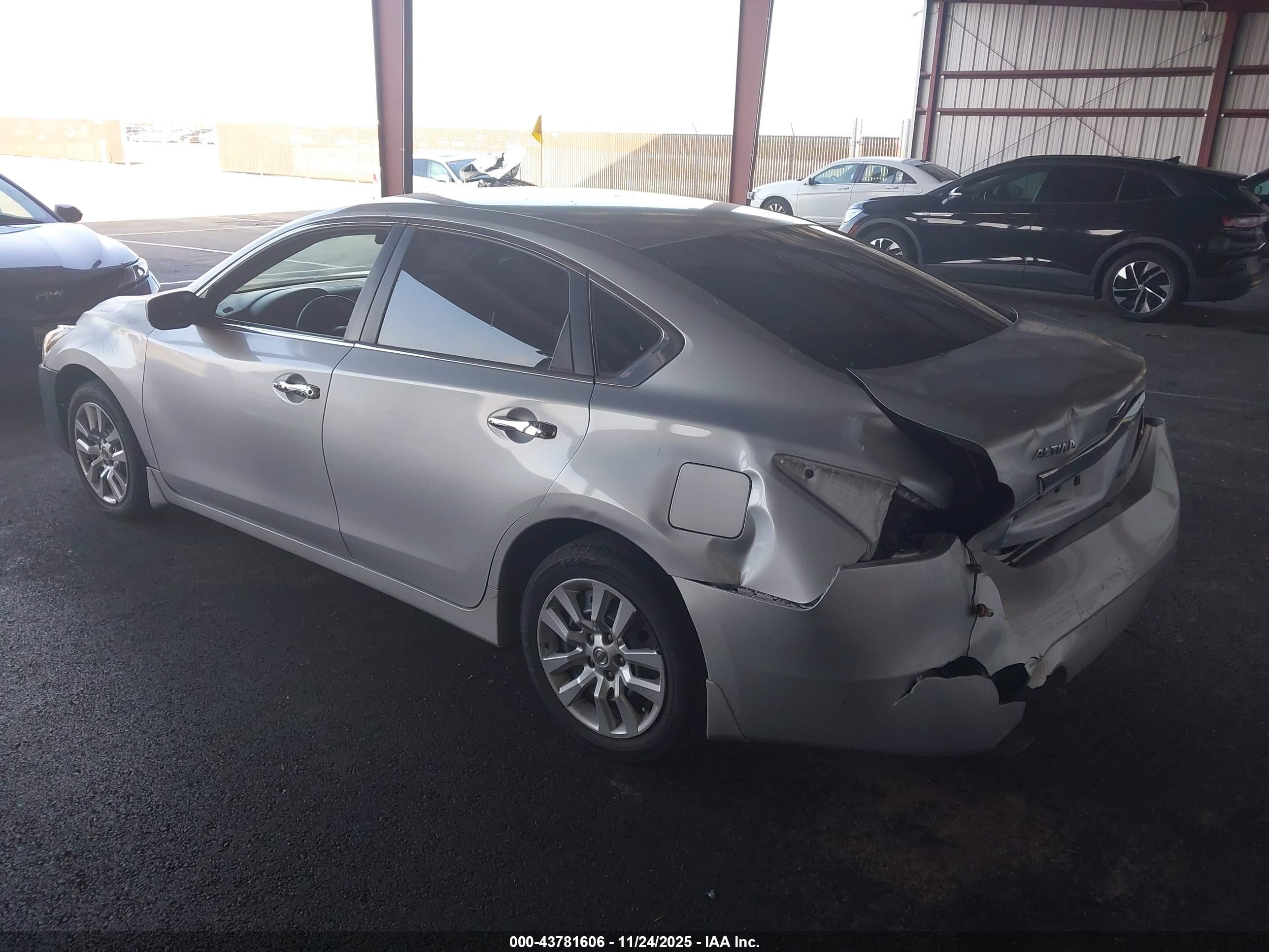 NISSAN ALTIMA image 3