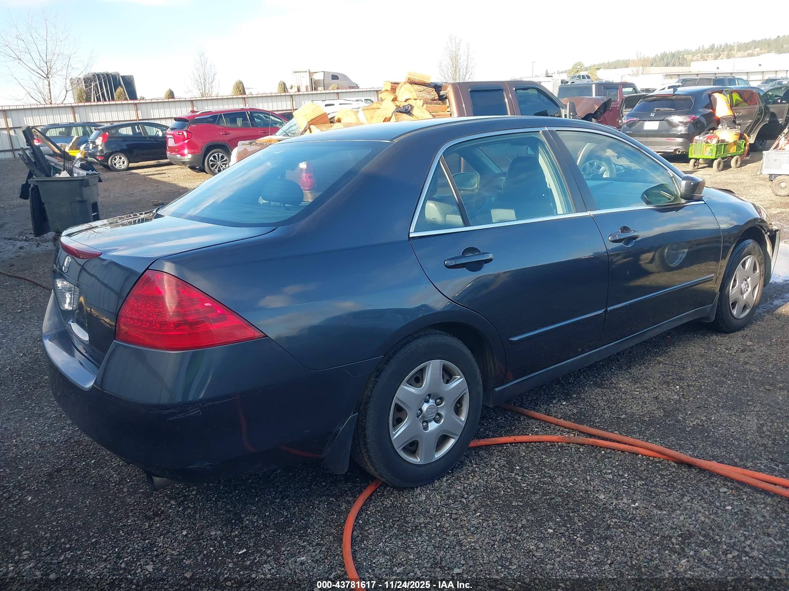 HONDA ACCORD image 4