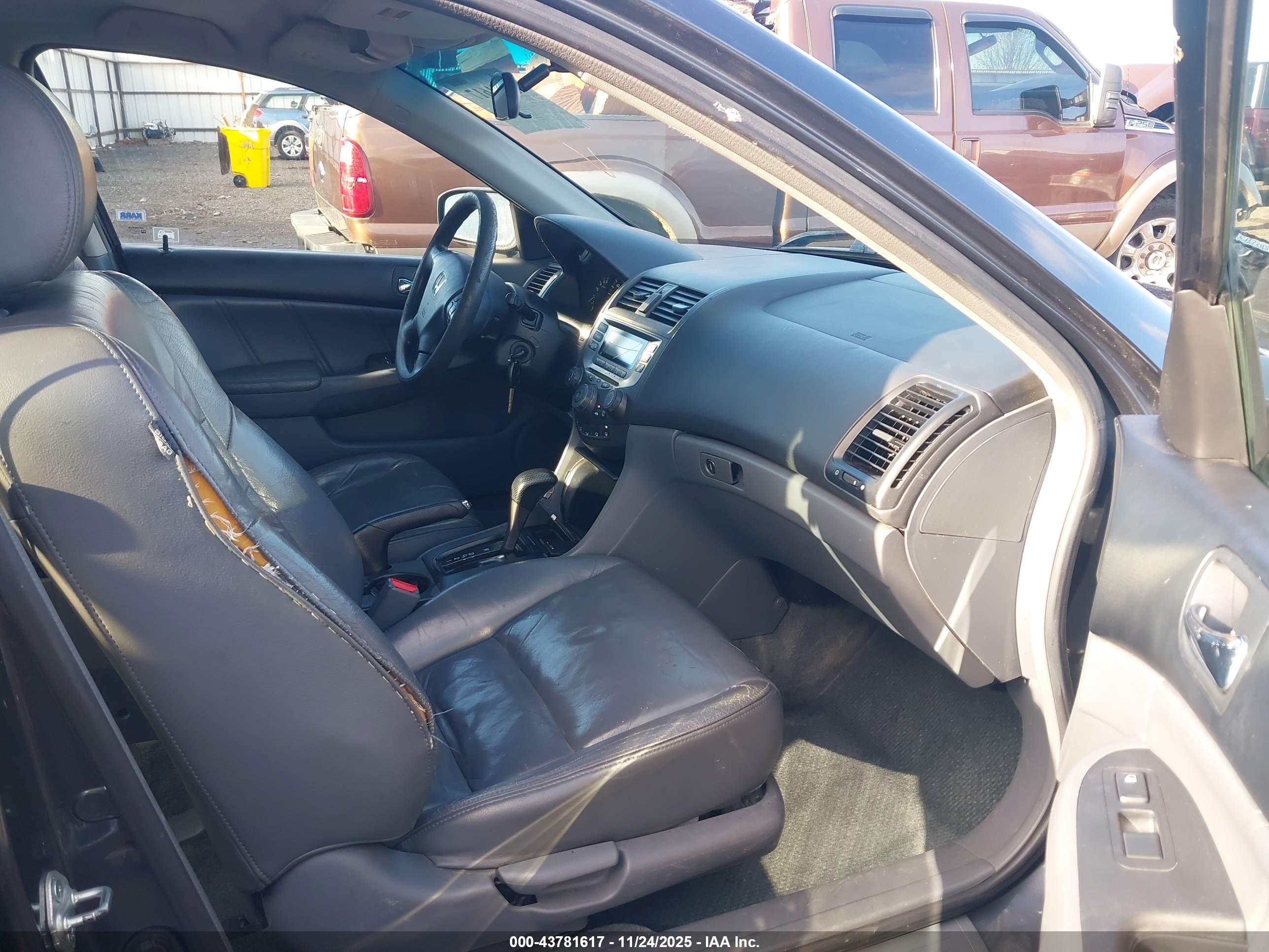 HONDA ACCORD image 5