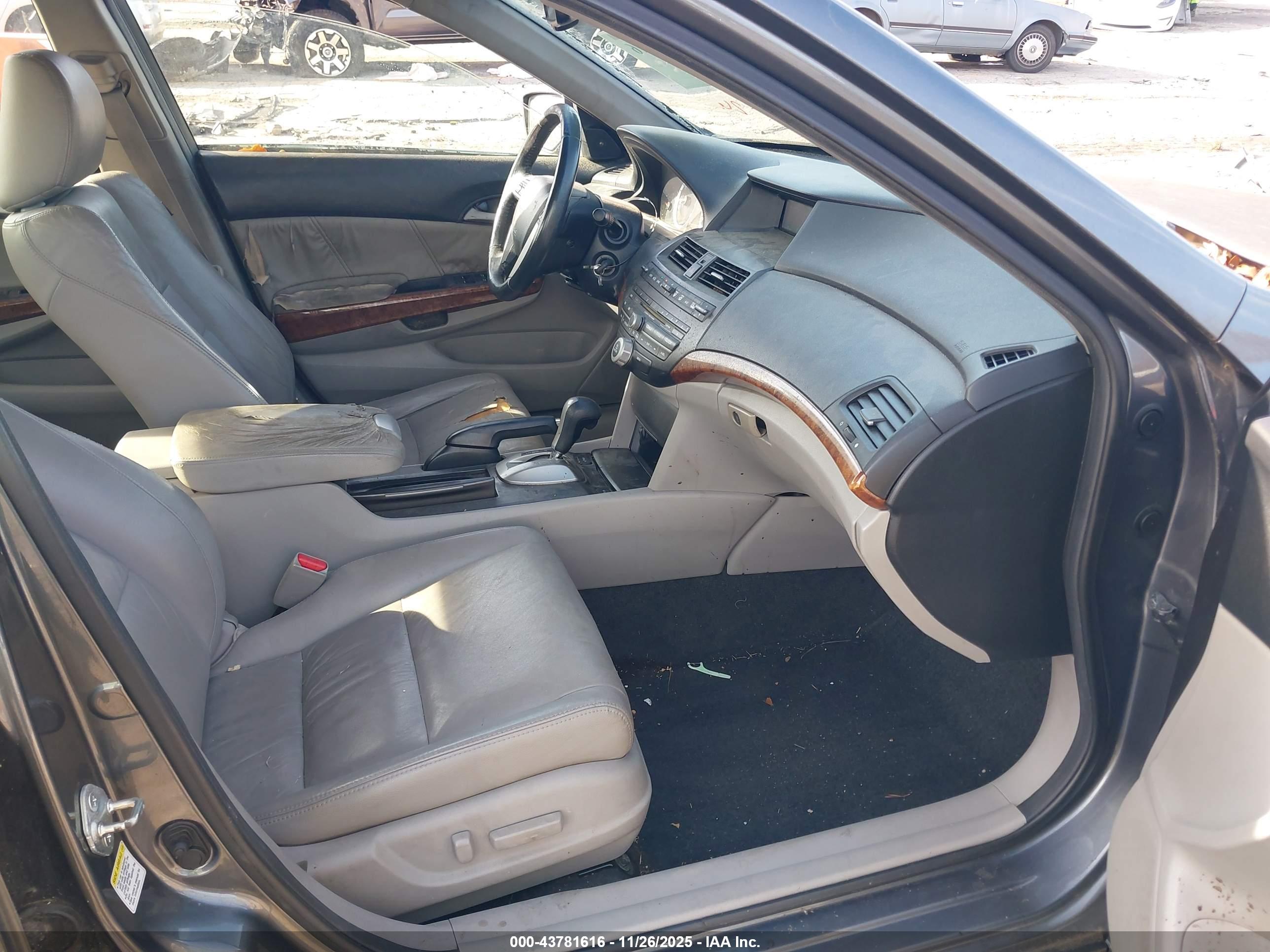 HONDA ACCORD image 5