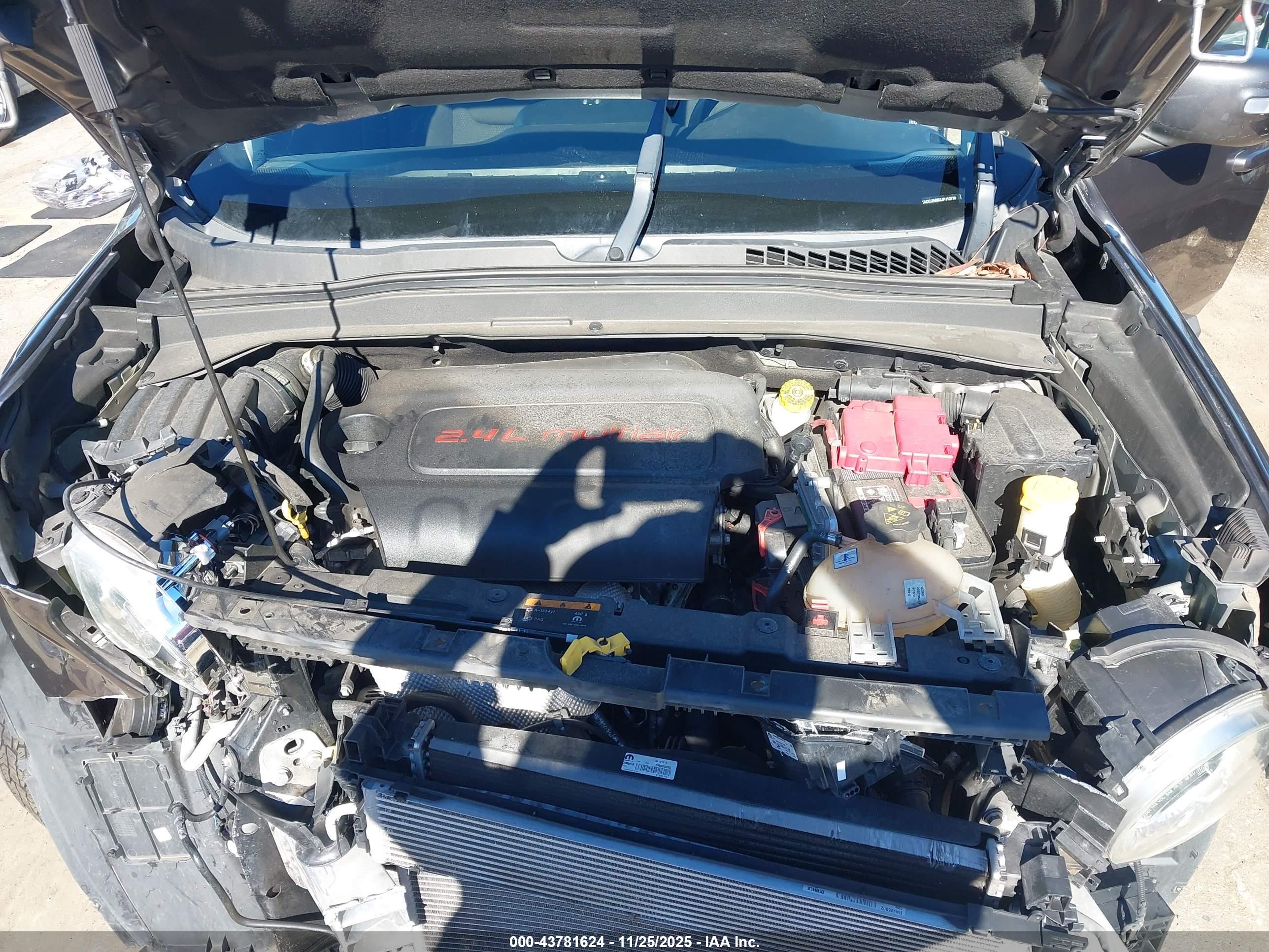 JEEP RENEGADE image 10