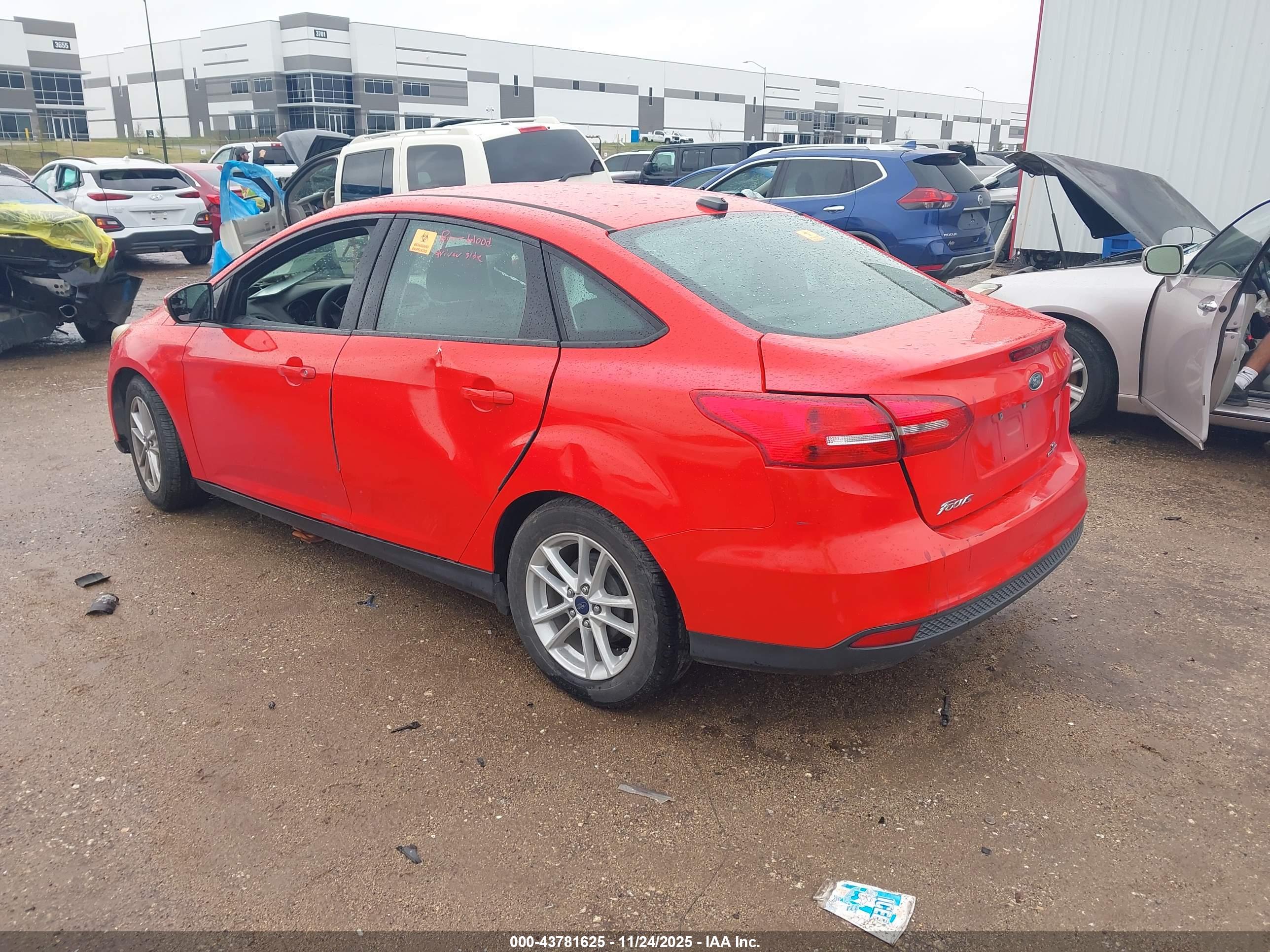 FORD FOCUS image 3