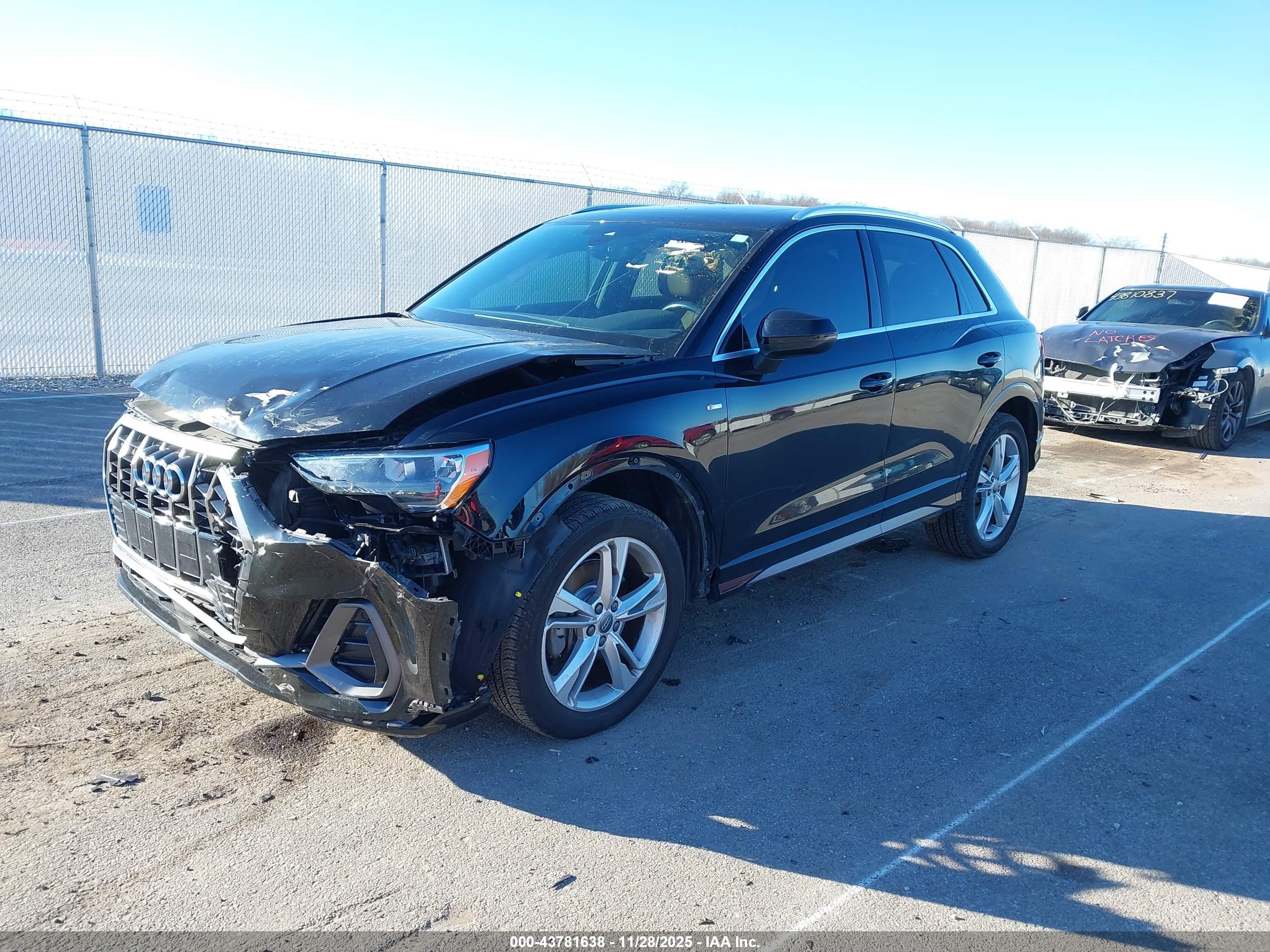 AUDI Q3 image 2
