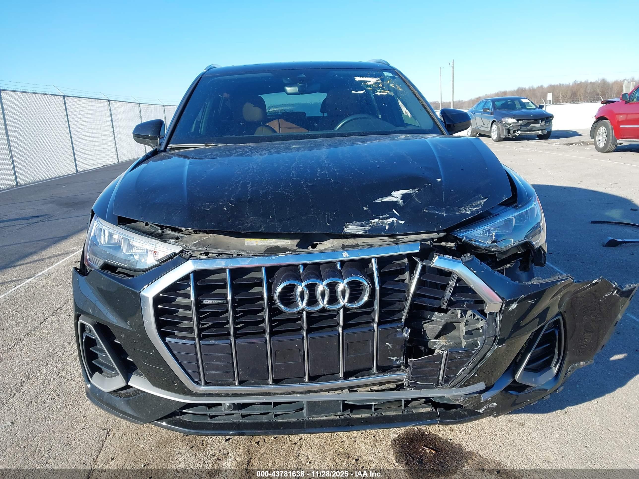 AUDI Q3 image 6