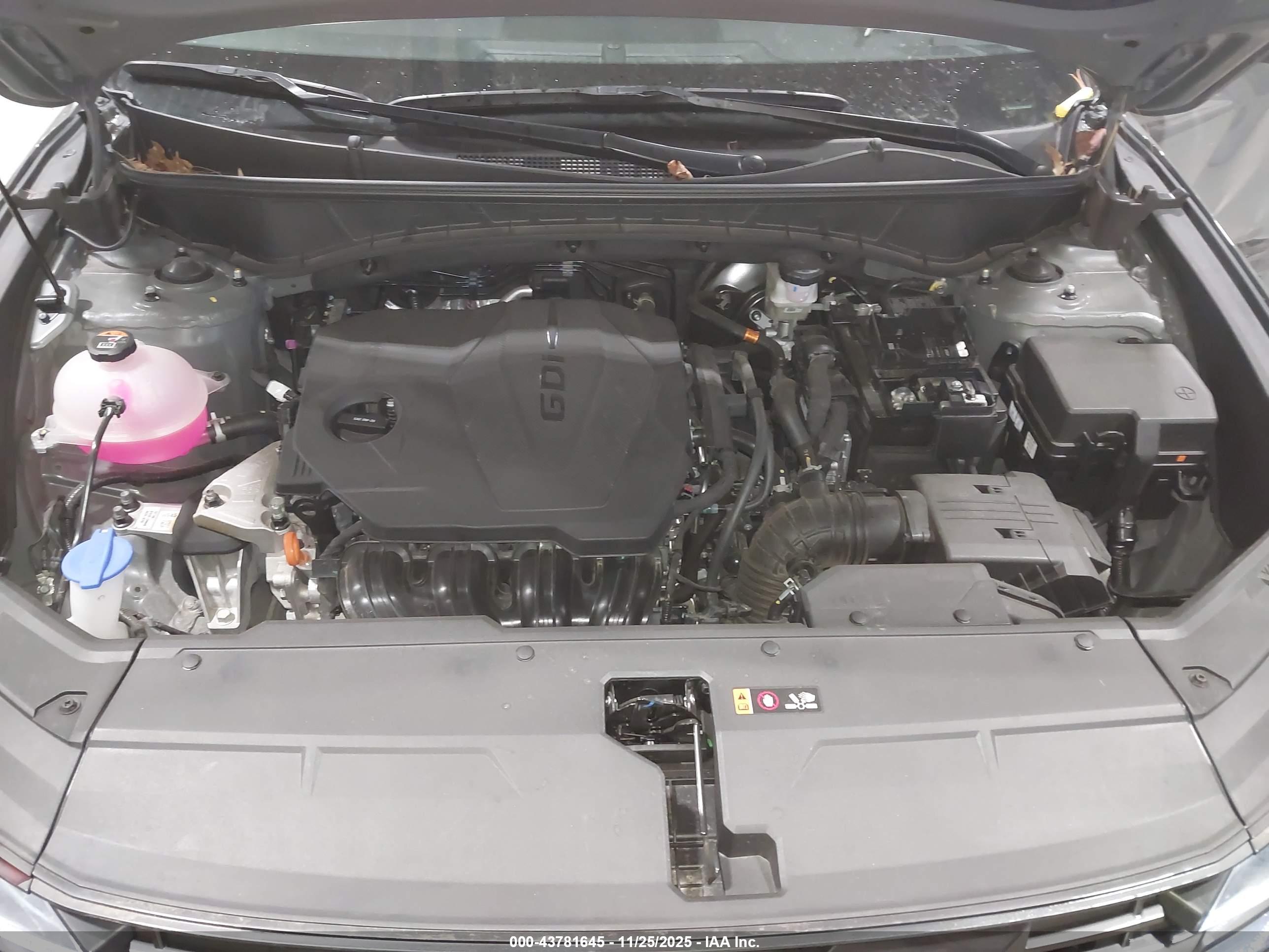 HYUNDAI TUCSON image 10
