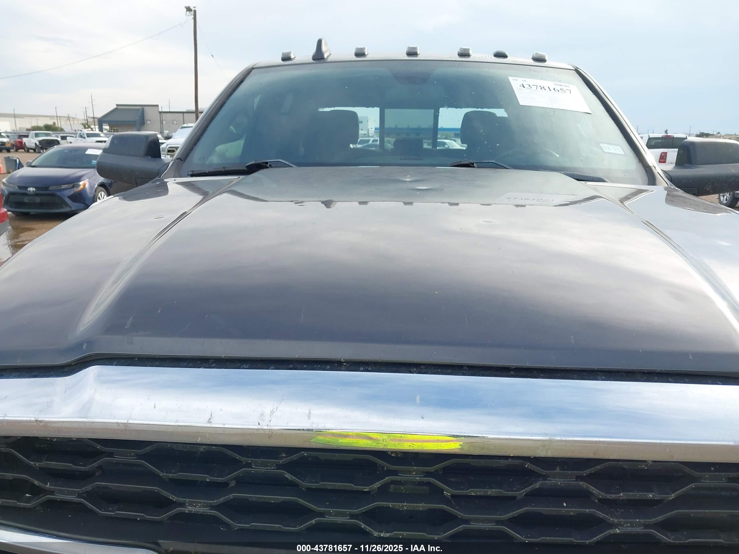 RAM 2500 image 6