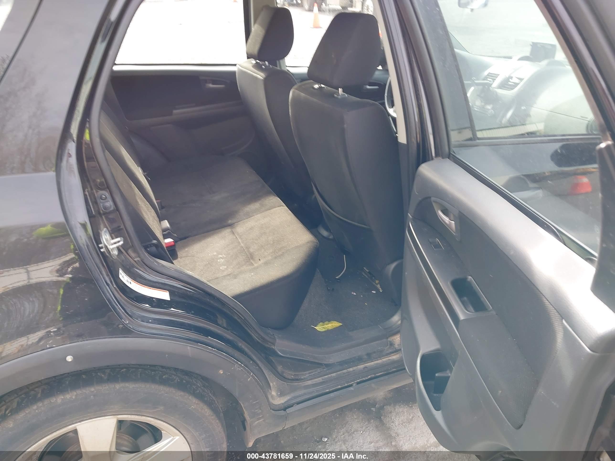 SUZUKI SX4 image 8