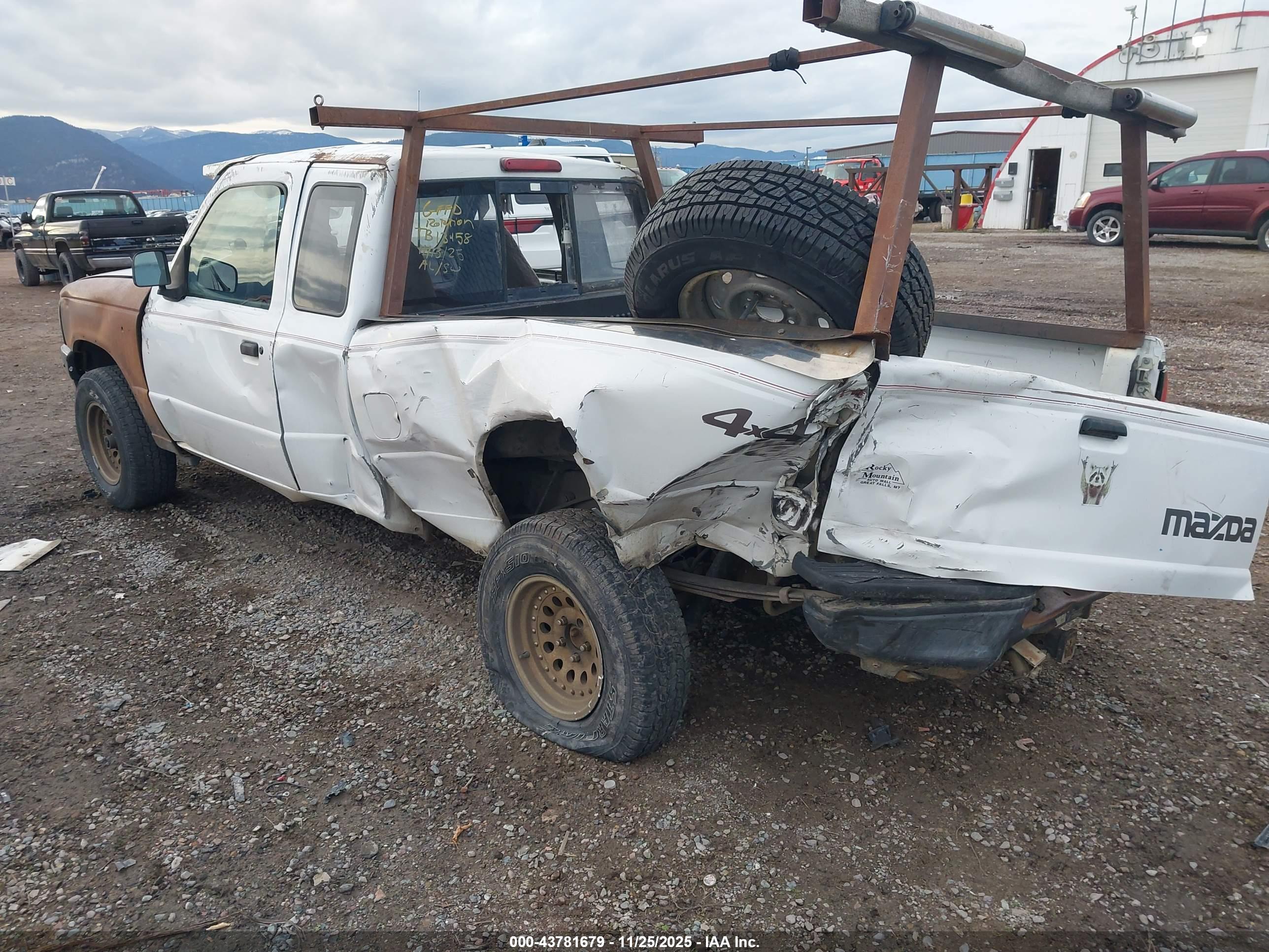 MAZDA B3000 image 3