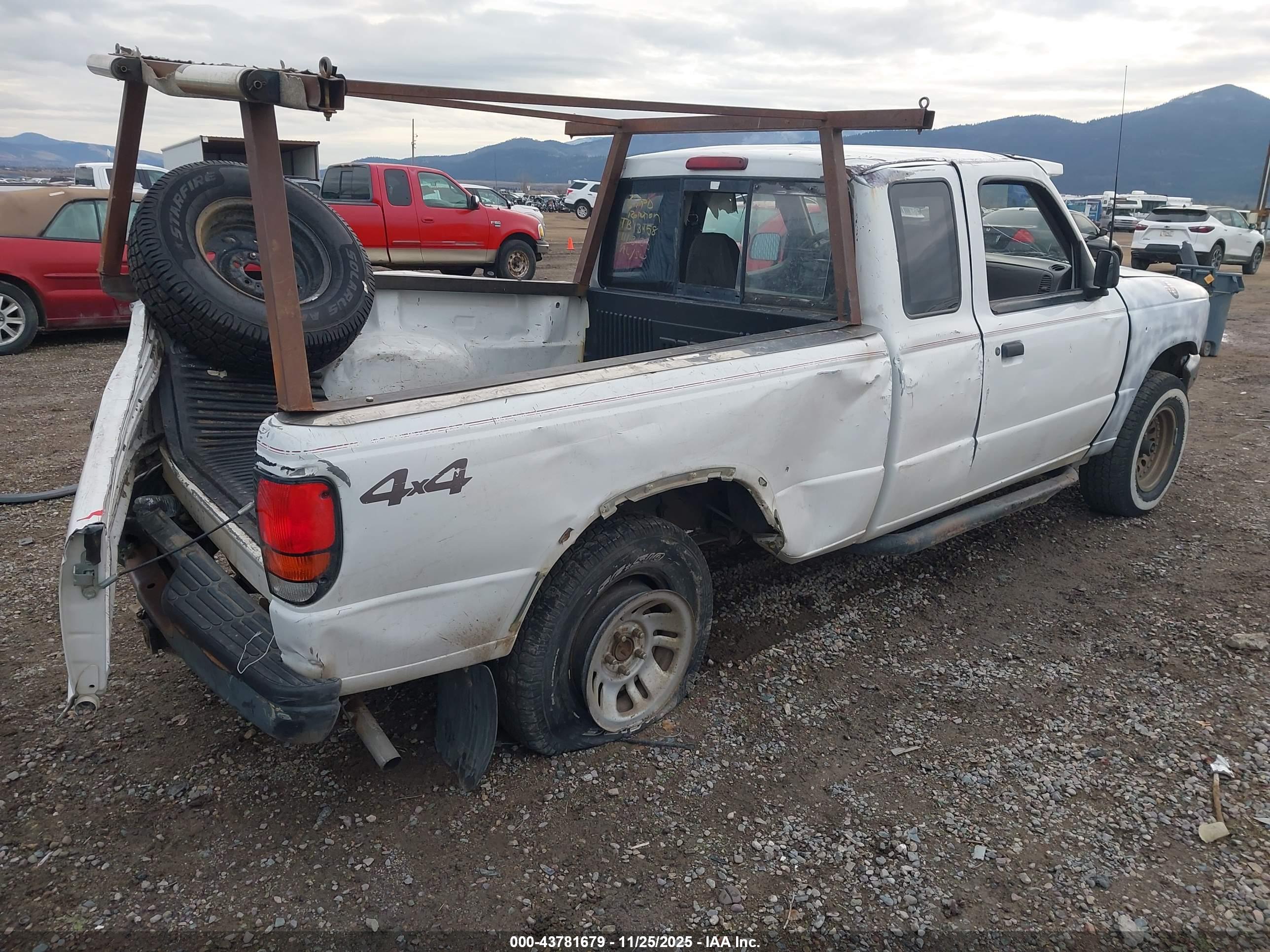 MAZDA B3000 image 4