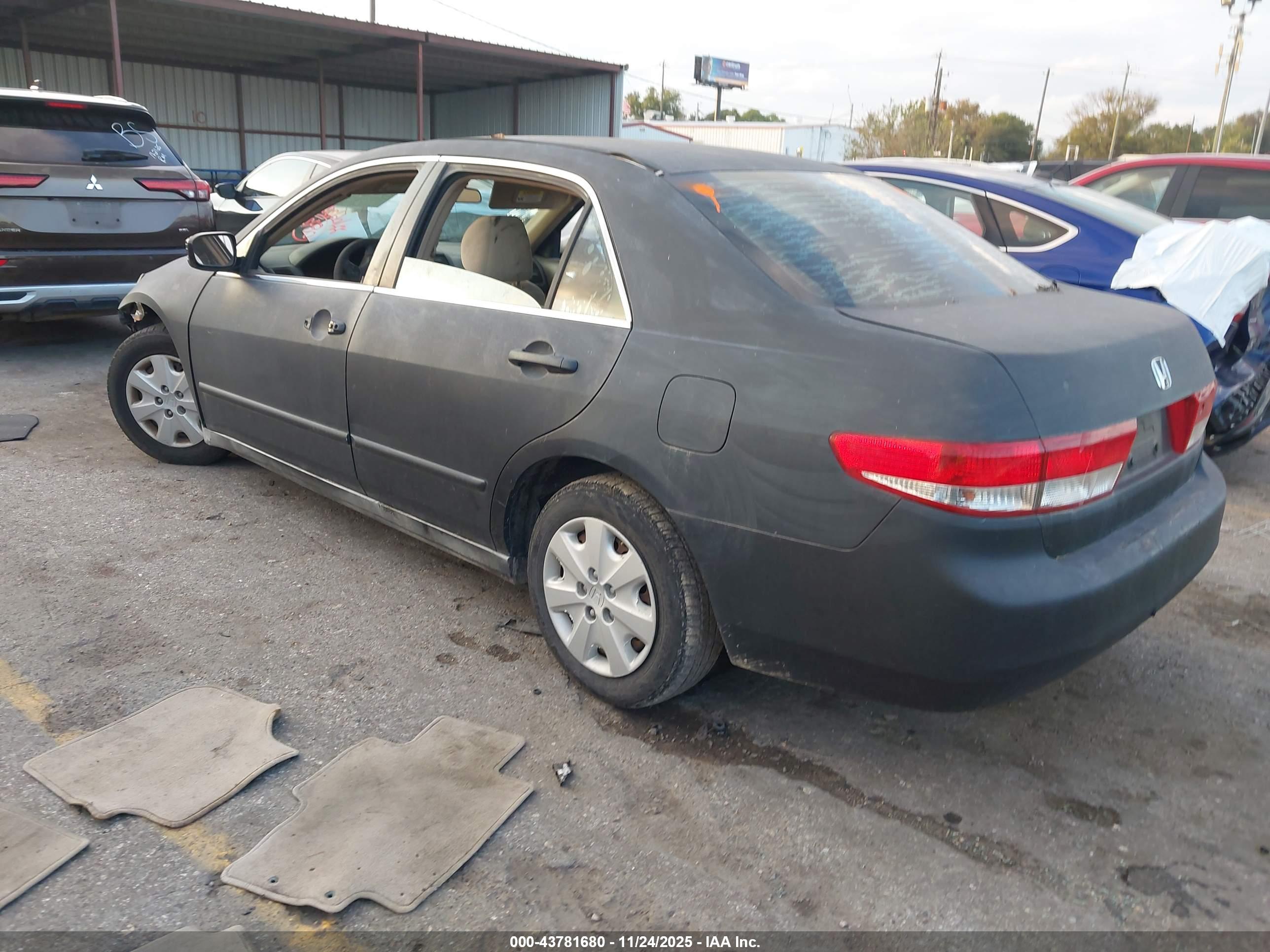 HONDA ACCORD image 3