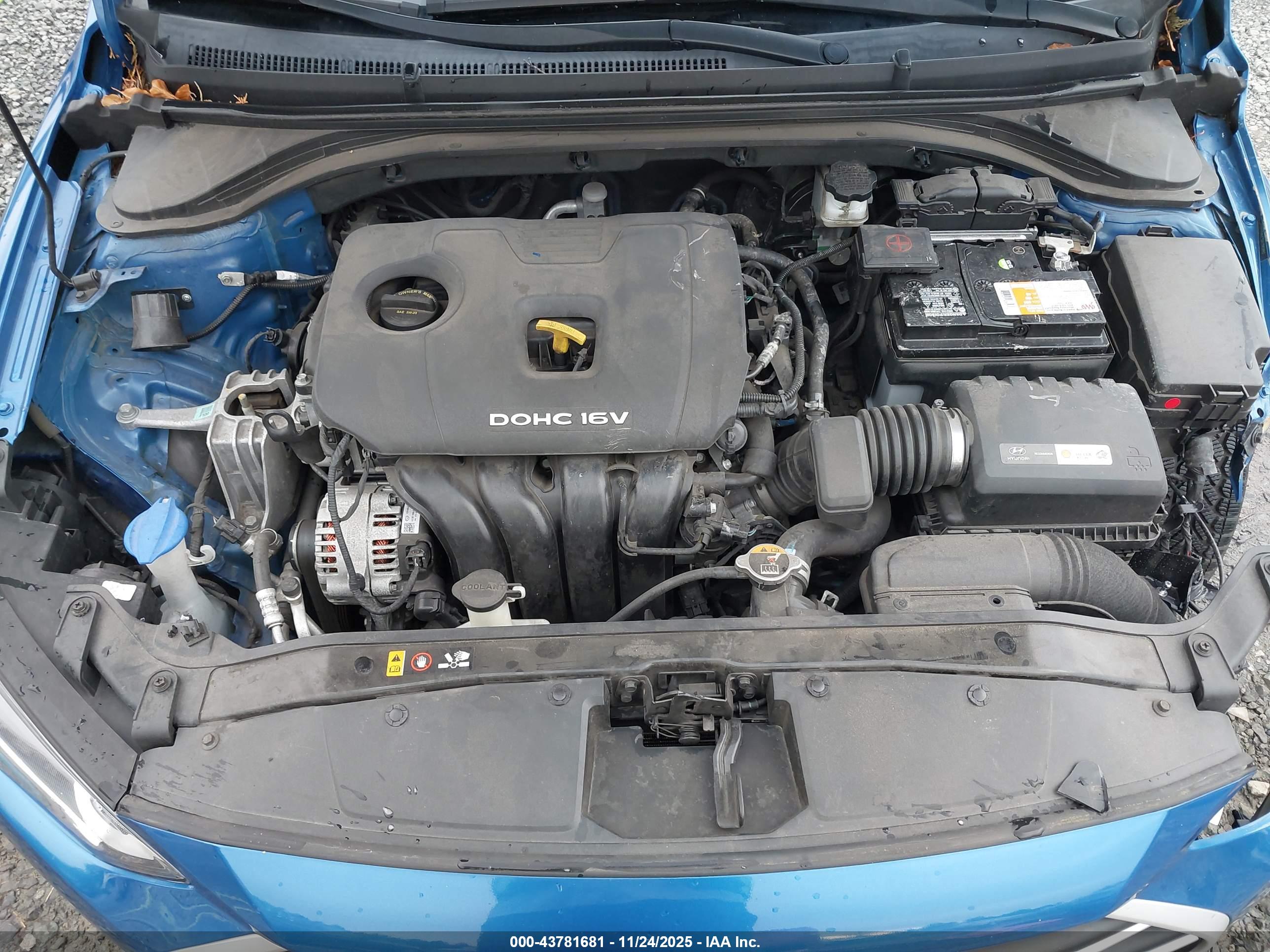 HYUNDAI ELANTRA image 10
