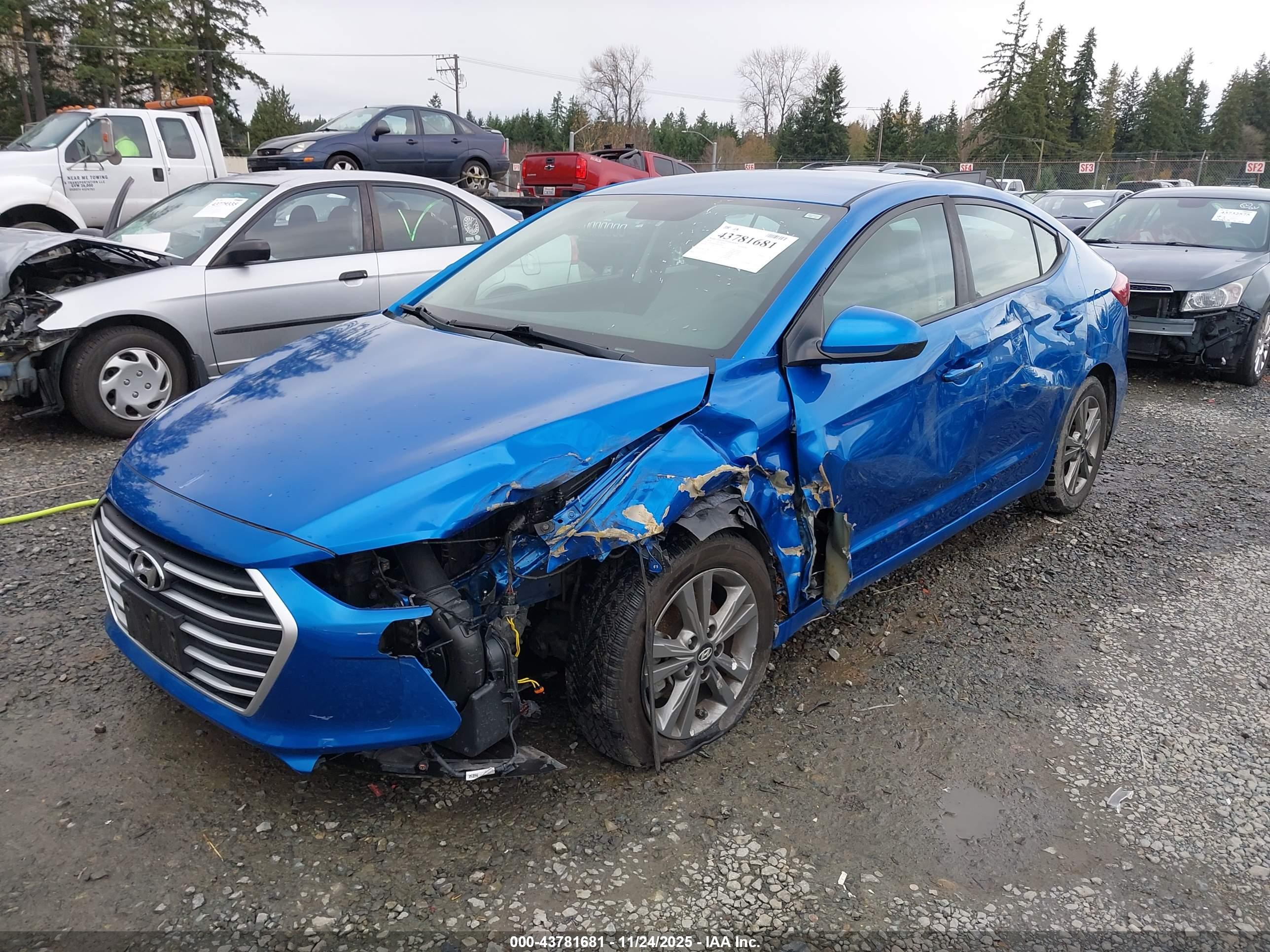 HYUNDAI ELANTRA image 2
