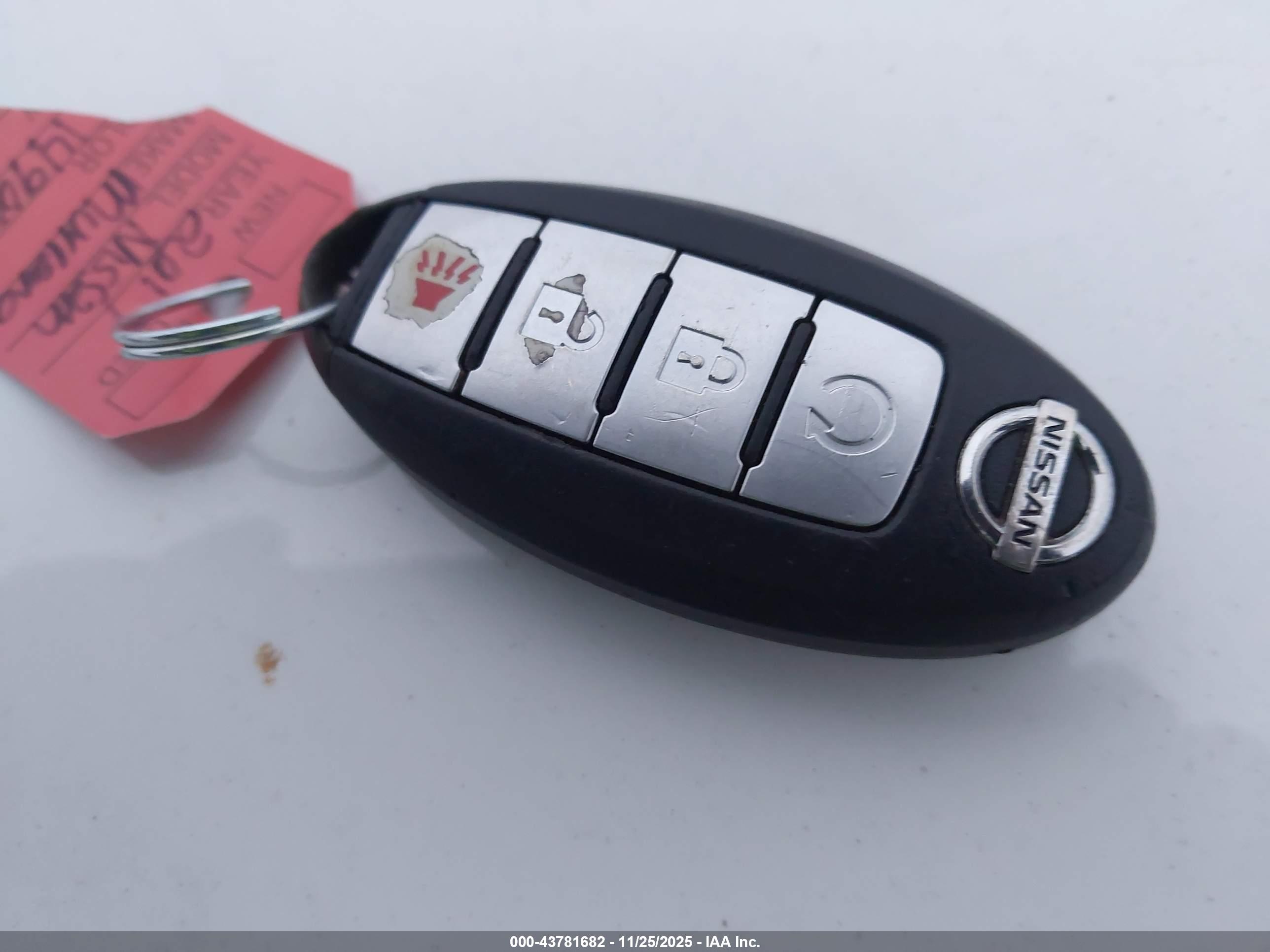 NISSAN MURANO image 11