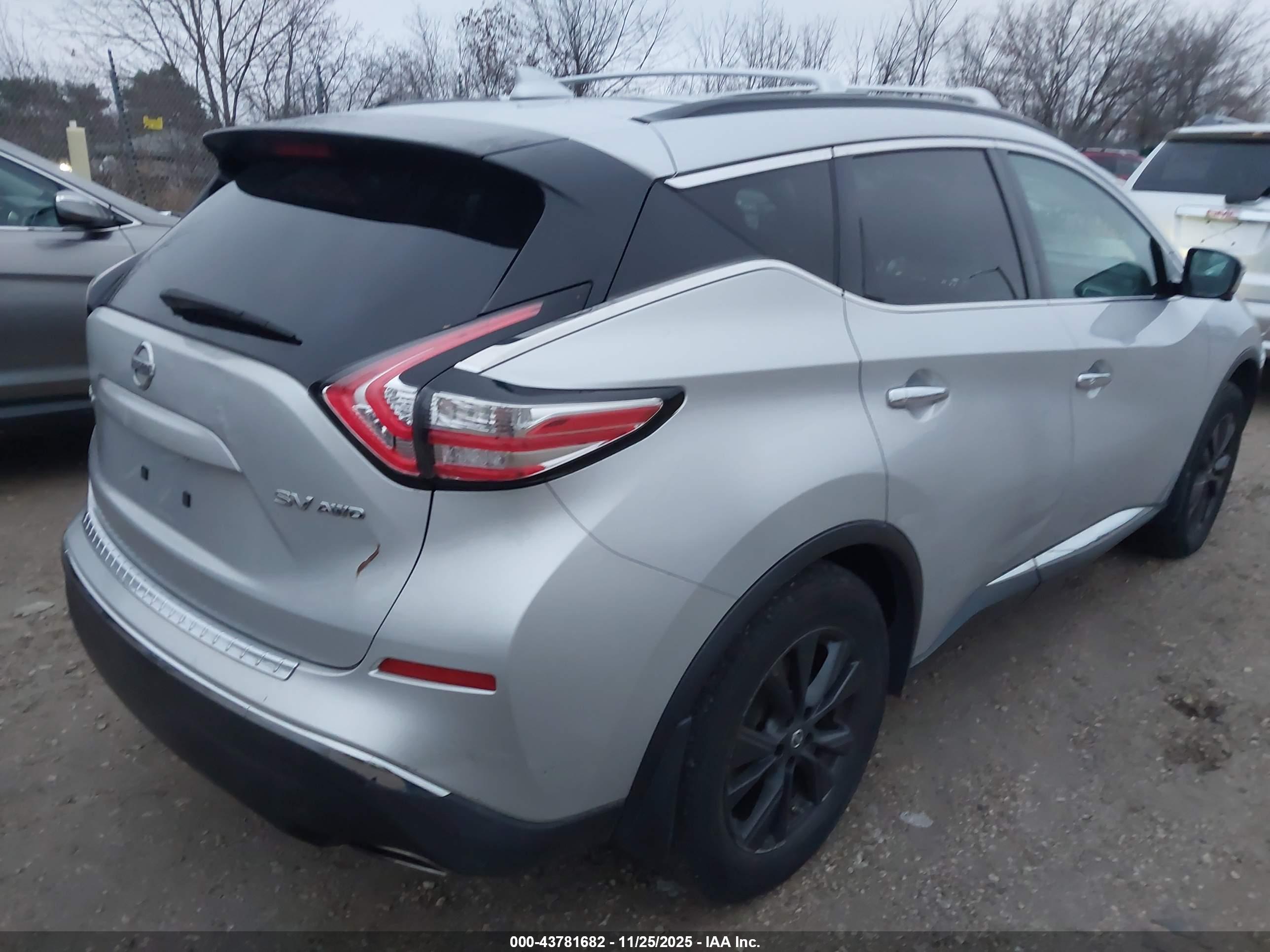 NISSAN MURANO image 4