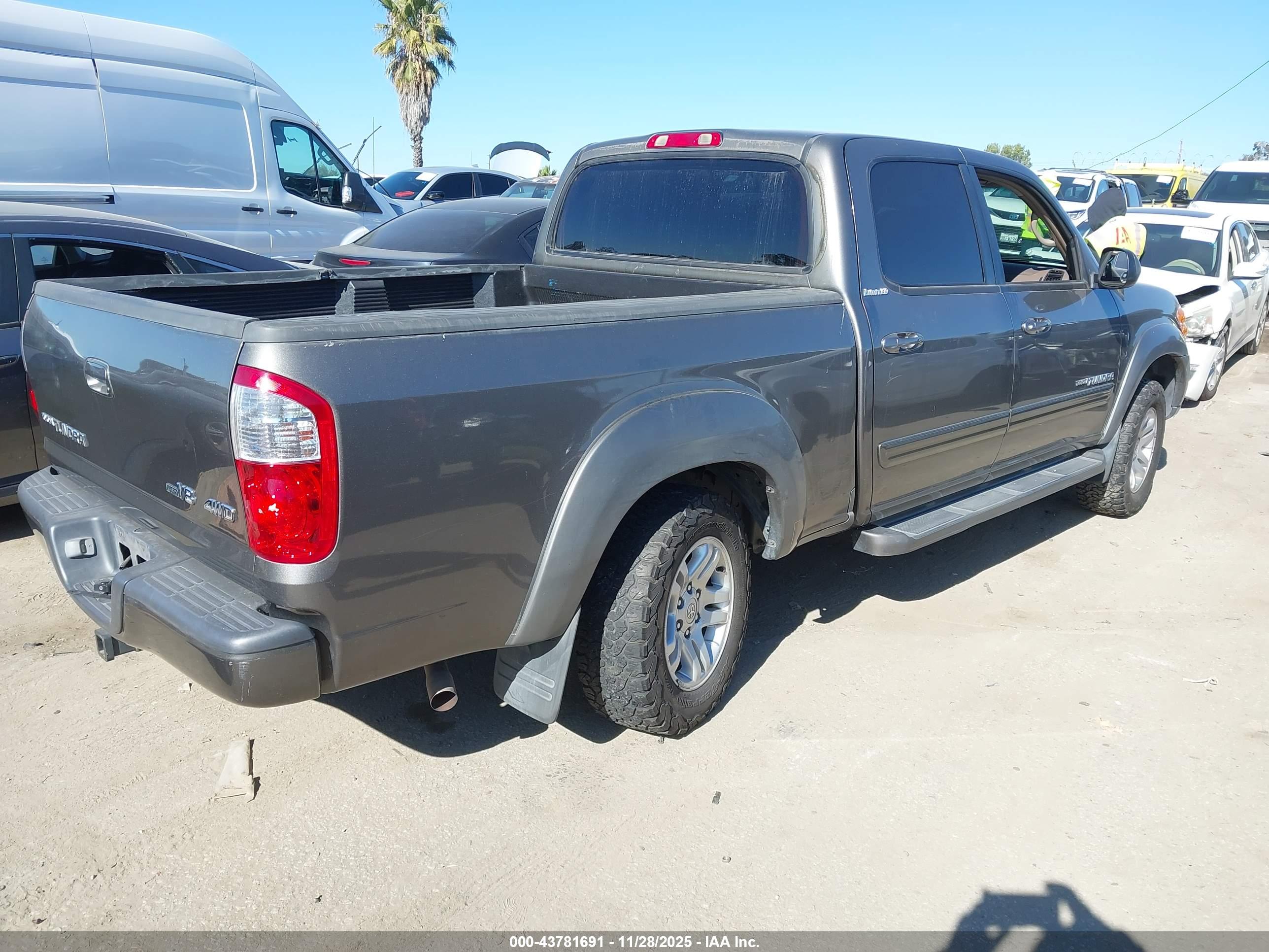 TOYOTA TUNDRA image 4