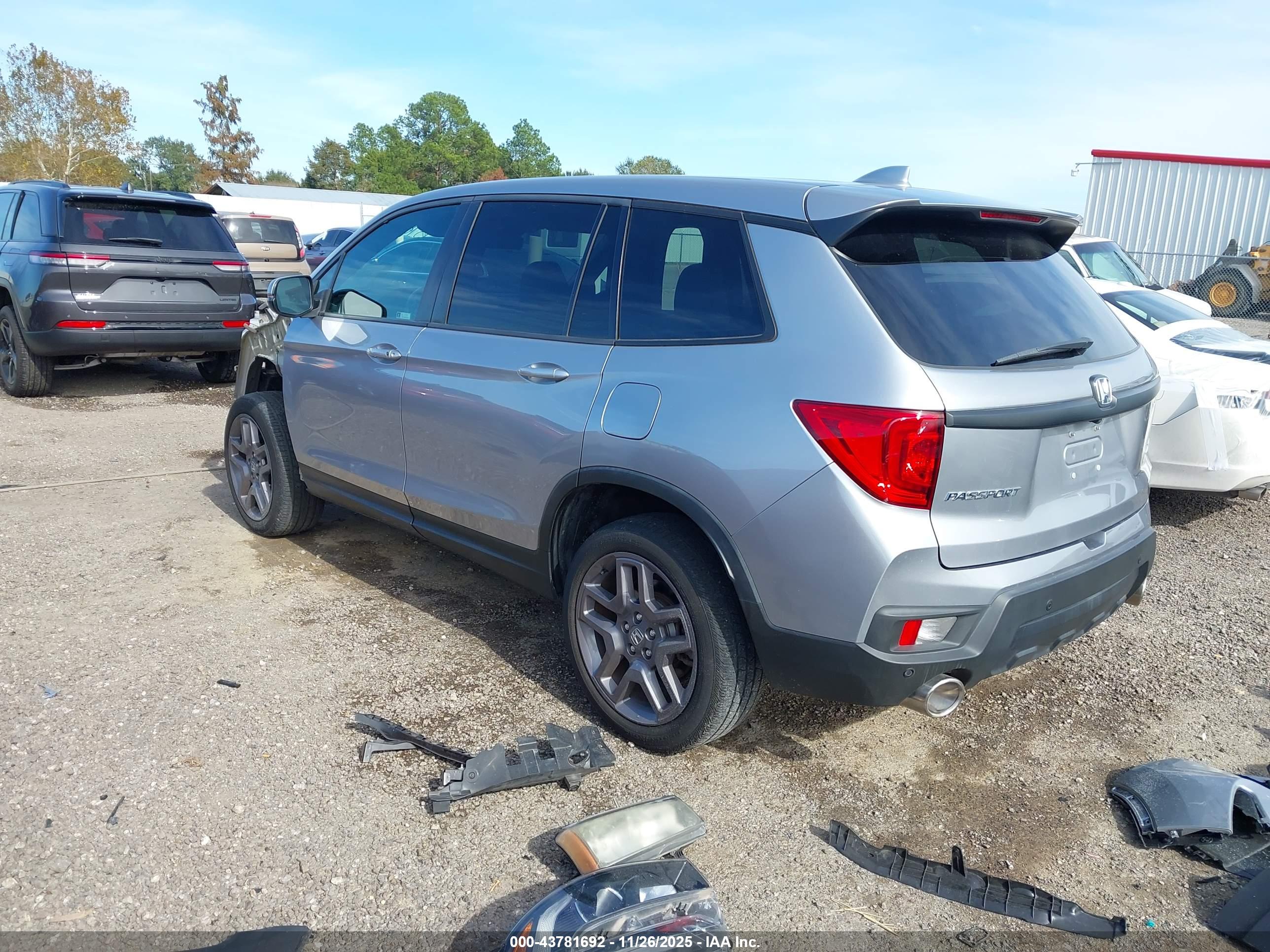 HONDA PASSPORT image 3